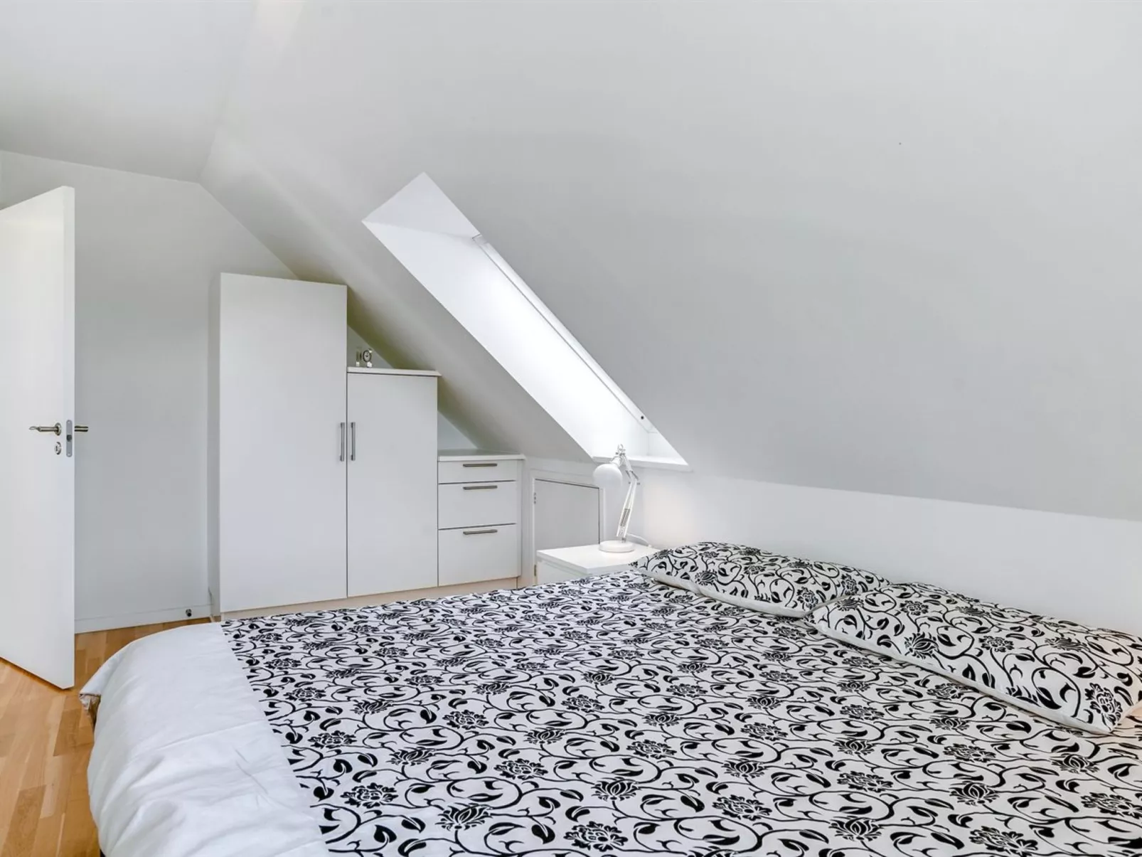 "Jeppe" - 50m to the fjord-Binnen