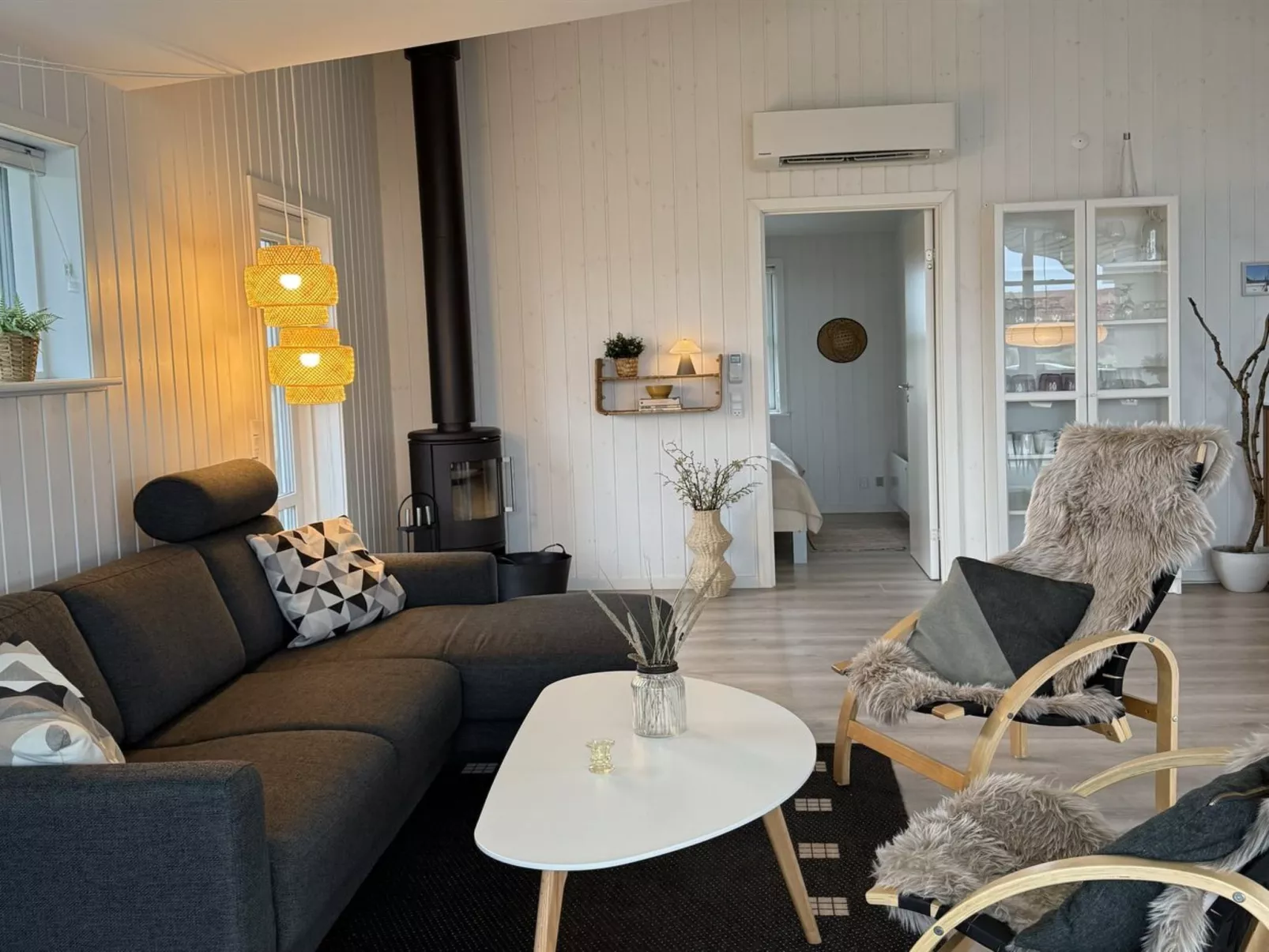 "Mauri" - 350m from the sea-Binnen