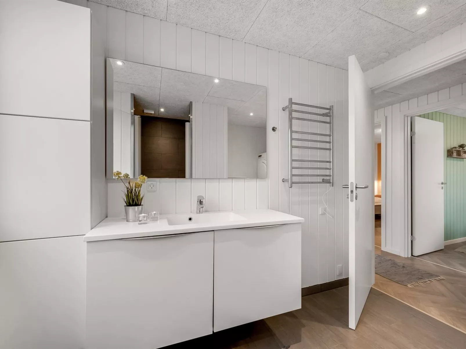 "Markku" - 400m from the sea-Binnen