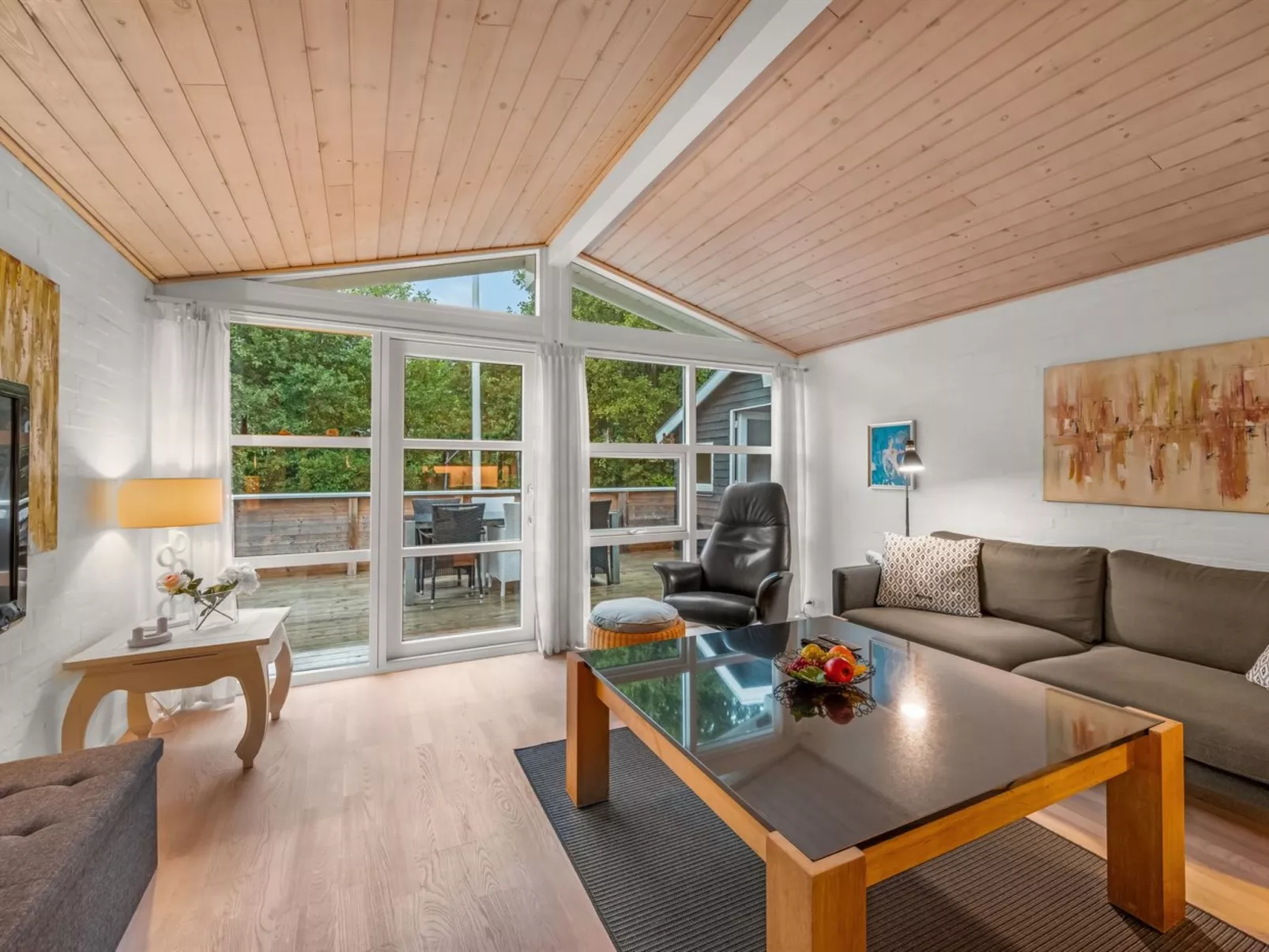 "Emmanuela" - 700m to the fjord-Binnen