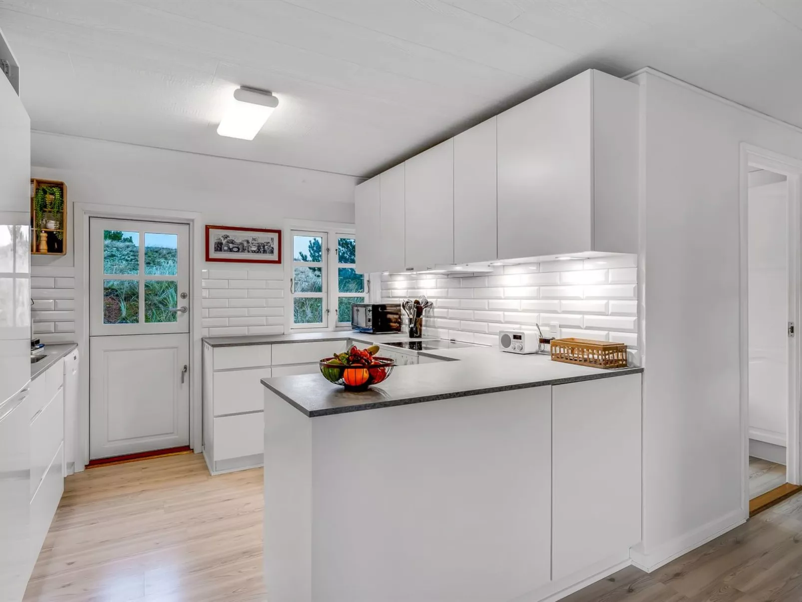 "Aila" - 1.4km from the sea-Binnen