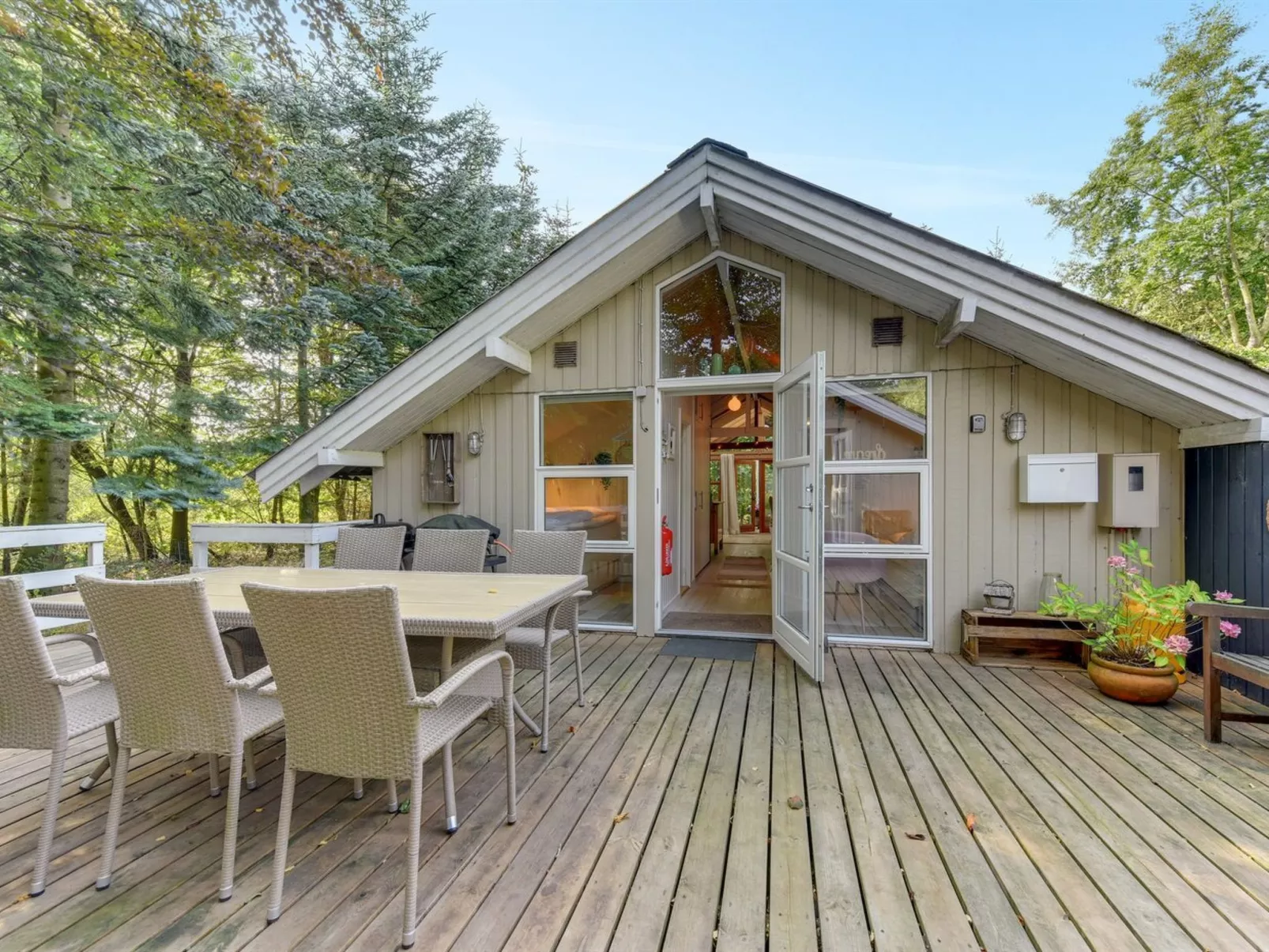 "Swenki" - 29km from the sea-Buiten