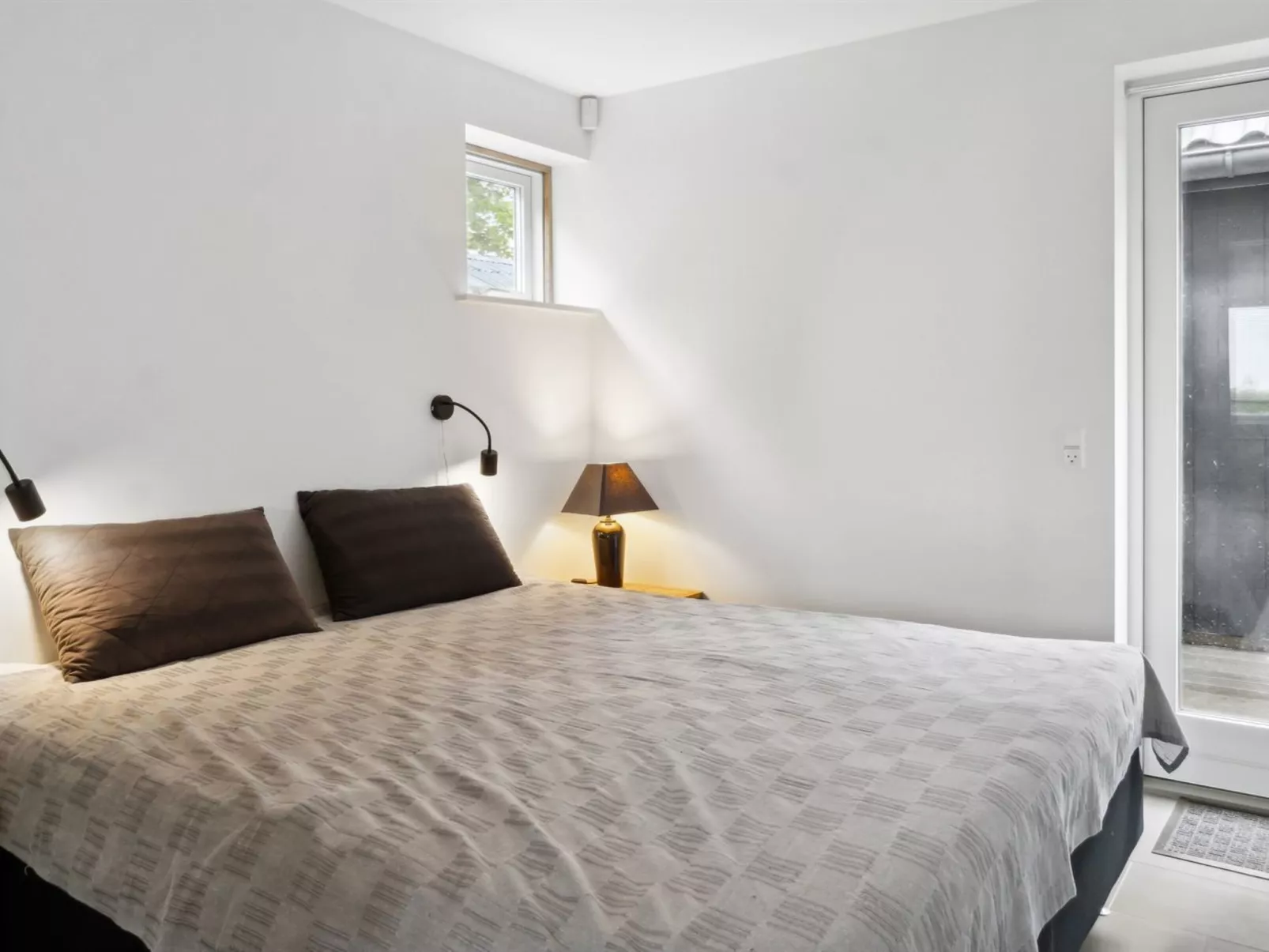 "Esme" - 30m from the sea-Binnen