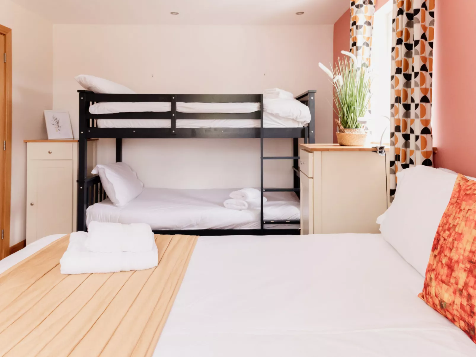 The Welsh Barn-Binnen