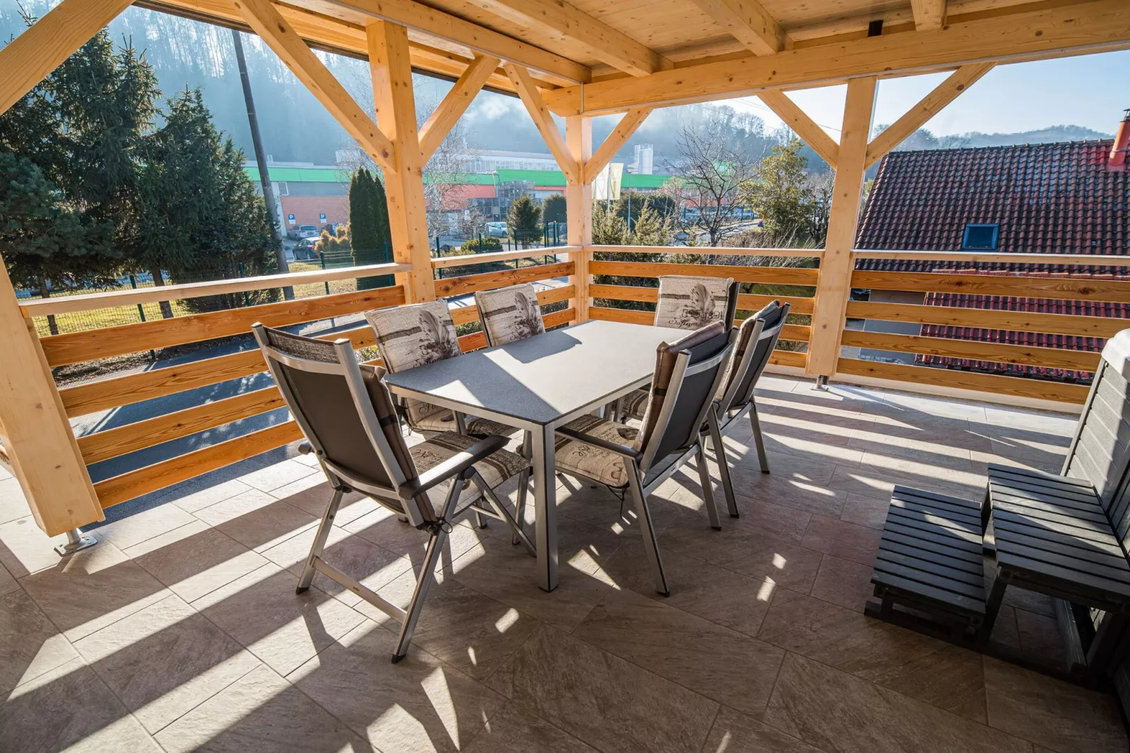 Relaxing Retreat with Hot Tub in Sevnica - Three Bedroom Apartment-Terras