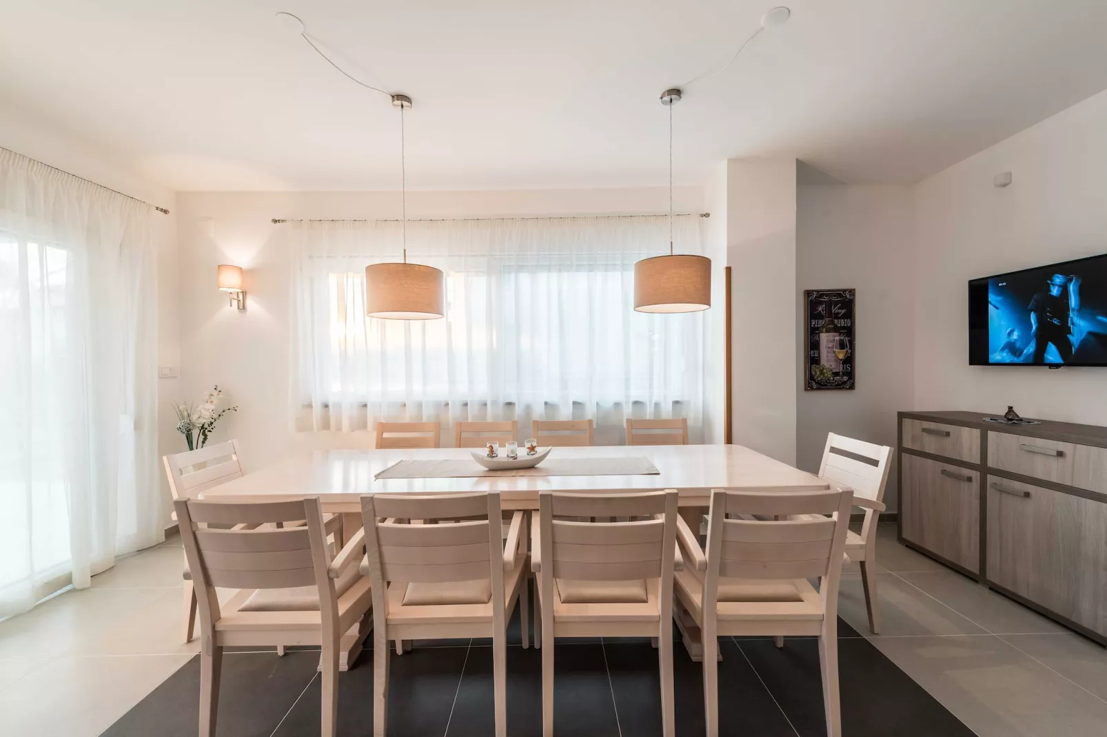 Luxury Escape with Swimming Pool & Modern Design - Deluxe Four Bedroom Villa with Sea View and Private Pool (Villa 5)-Binnen