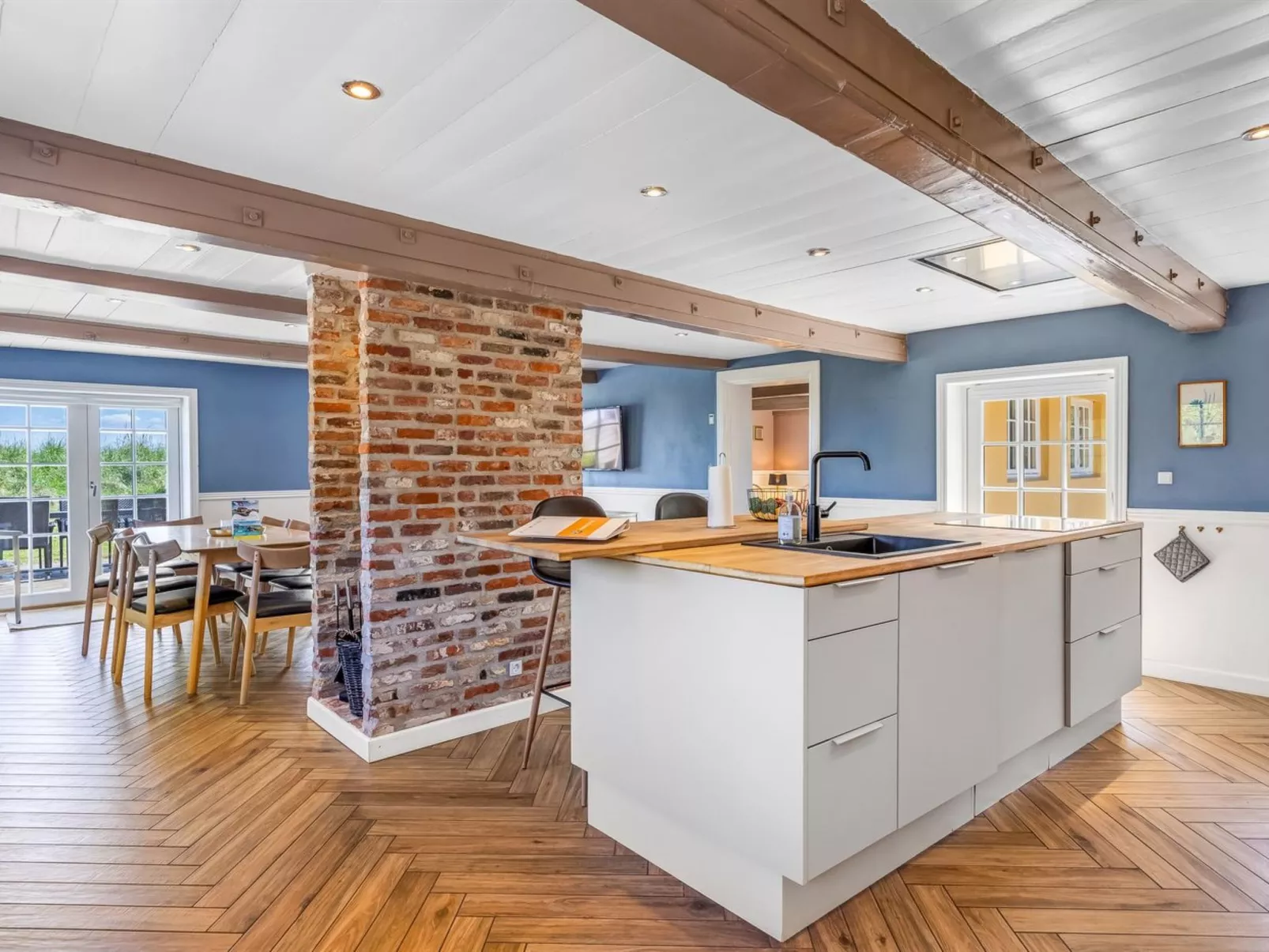 "Narvik" - 4.5km from the sea-Binnen