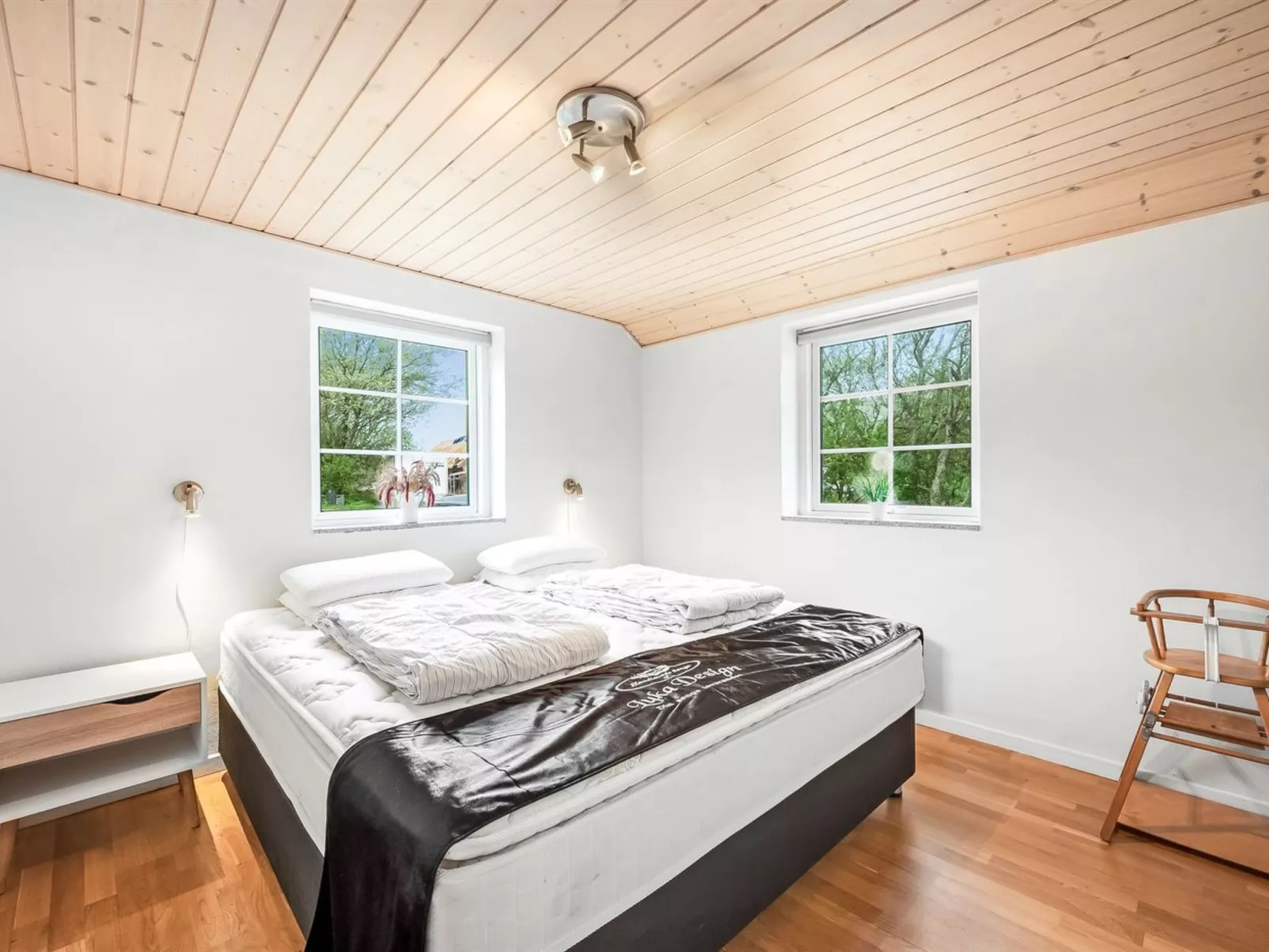 "Benthe" -  from the sea-Binnen