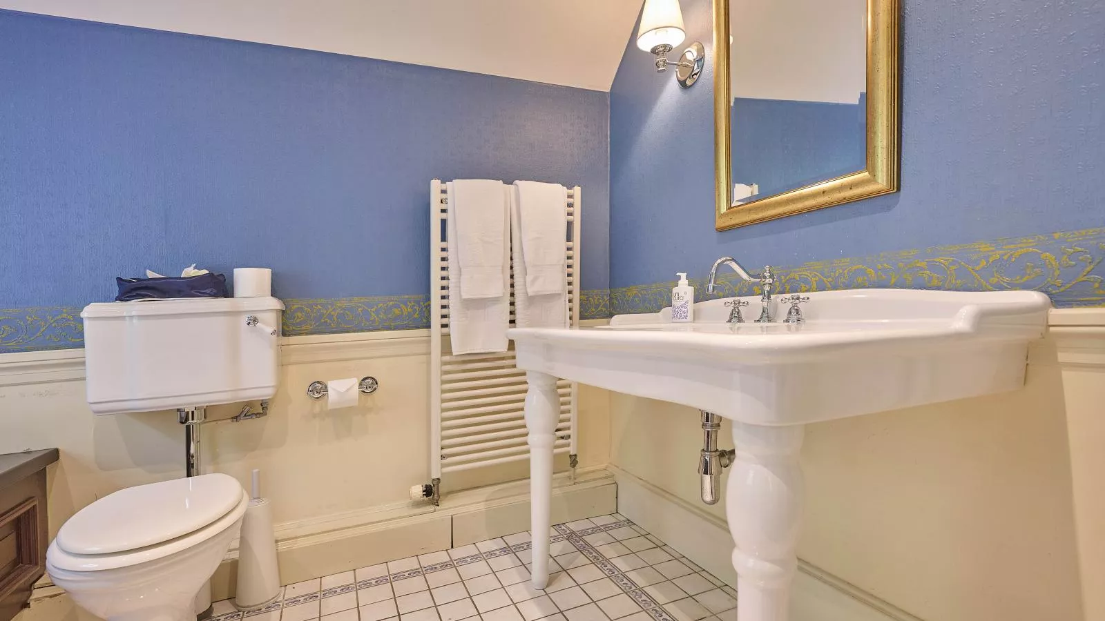 Erve Het Klaashuis-Badkamer