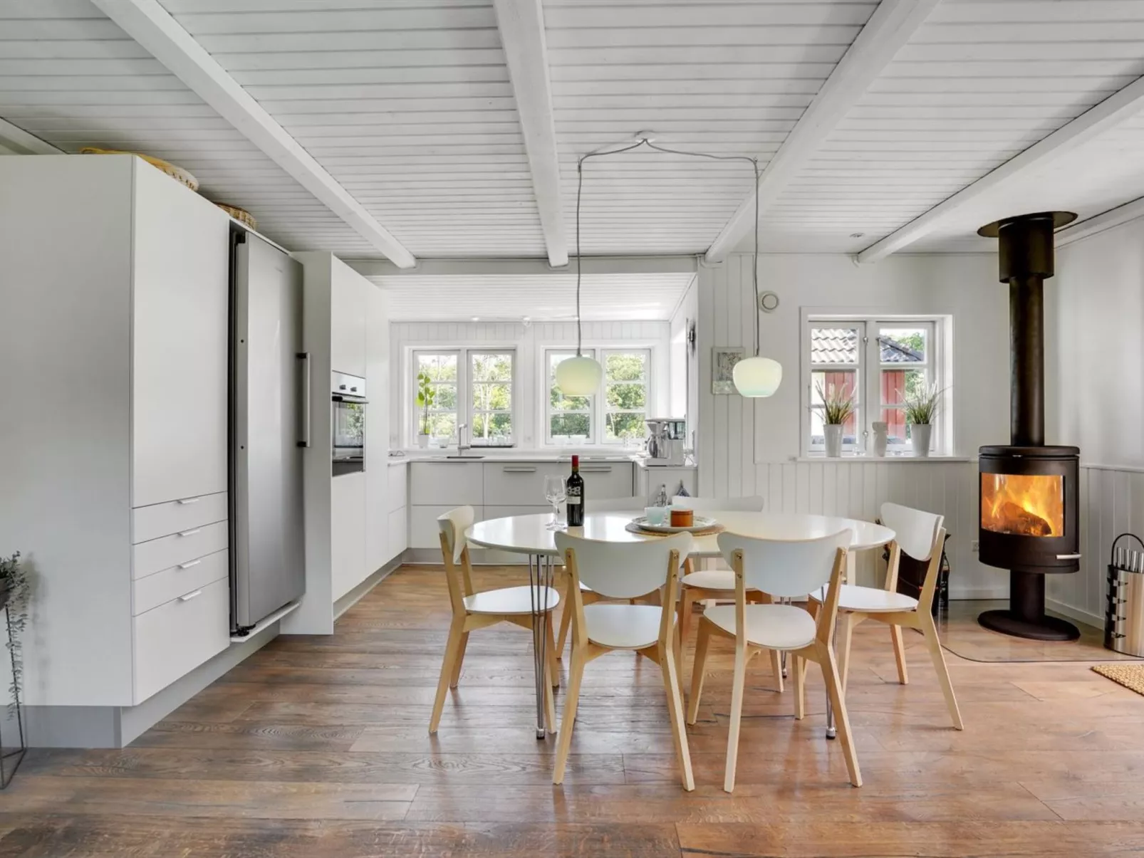 "Soile" - 12km from the sea-Binnen