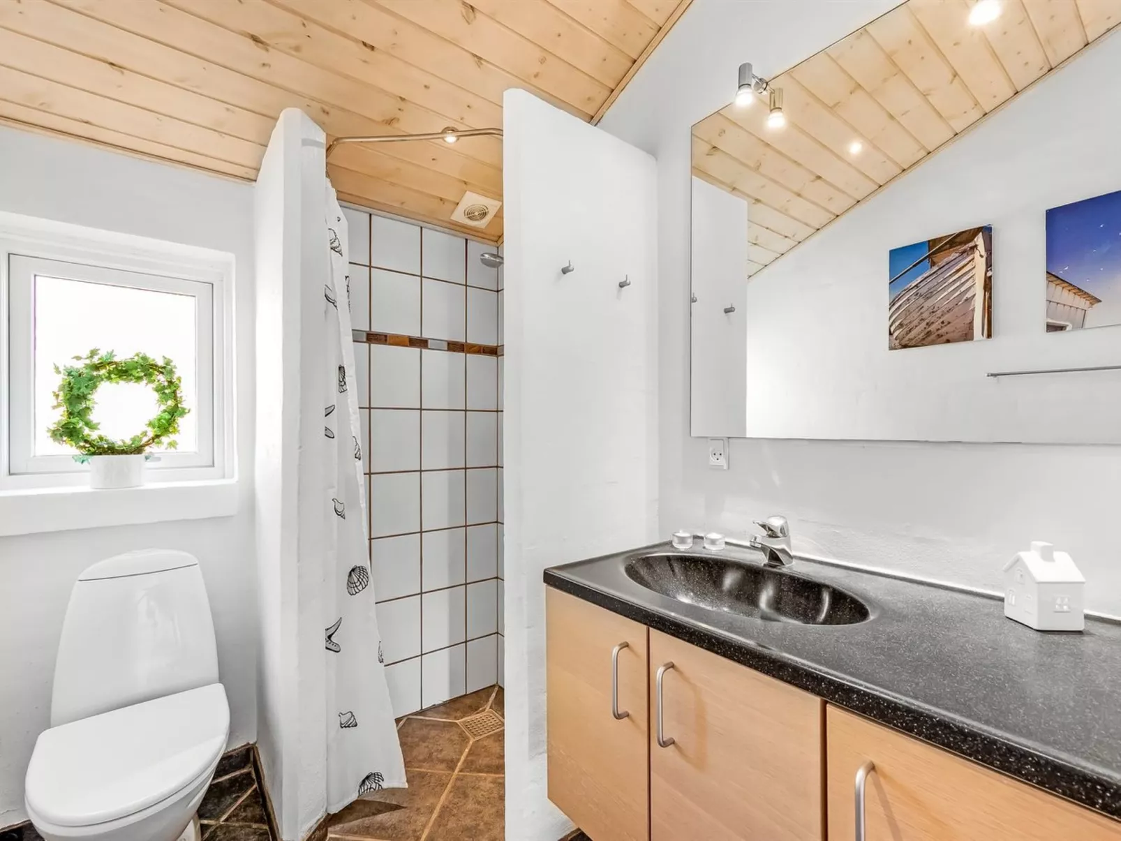 "Aurore" - 700m from the sea-Binnen