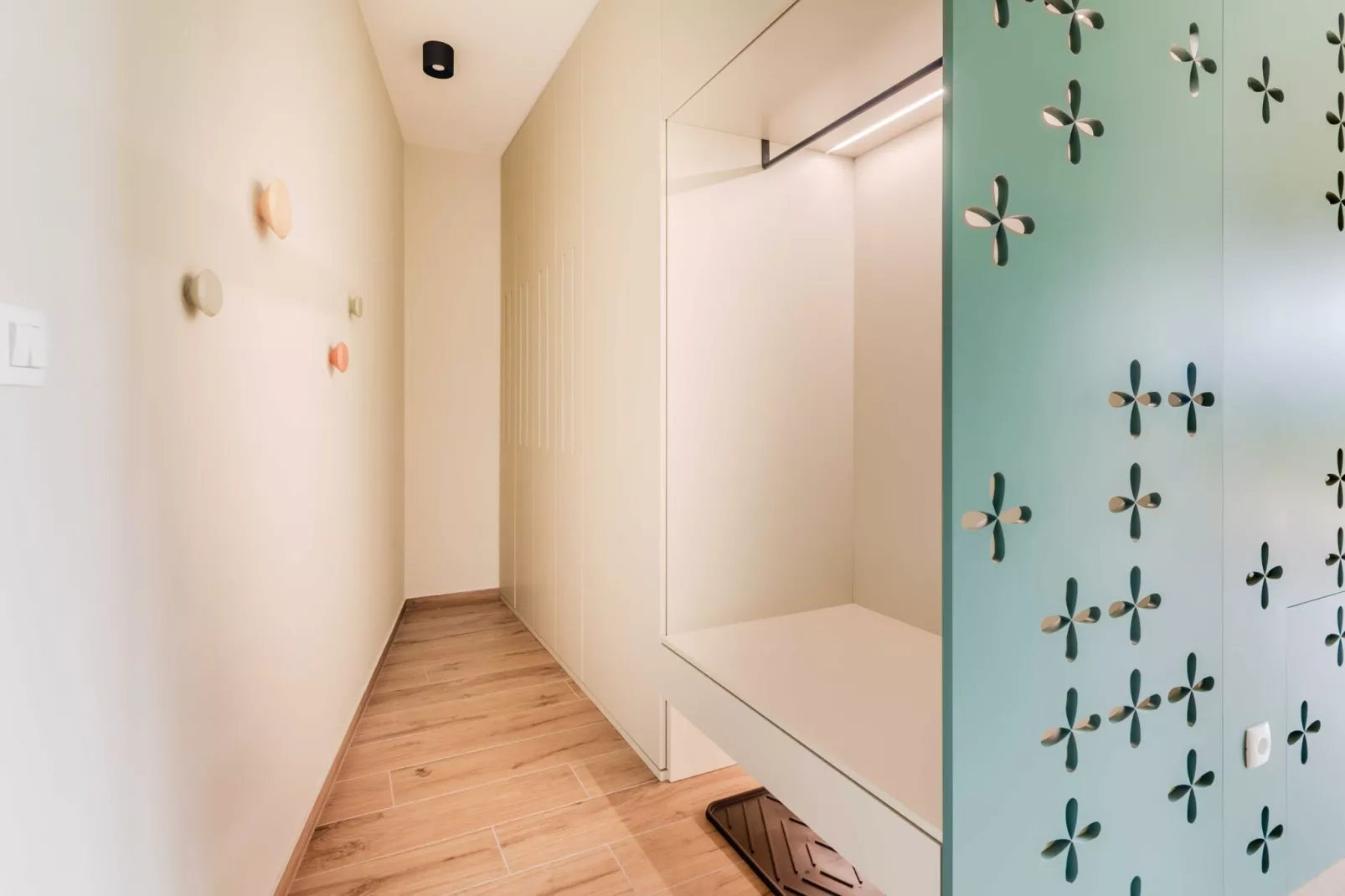 Bovec Chic Apartment with Sauna - One Bedroom Apartment with Balcony-Binnen