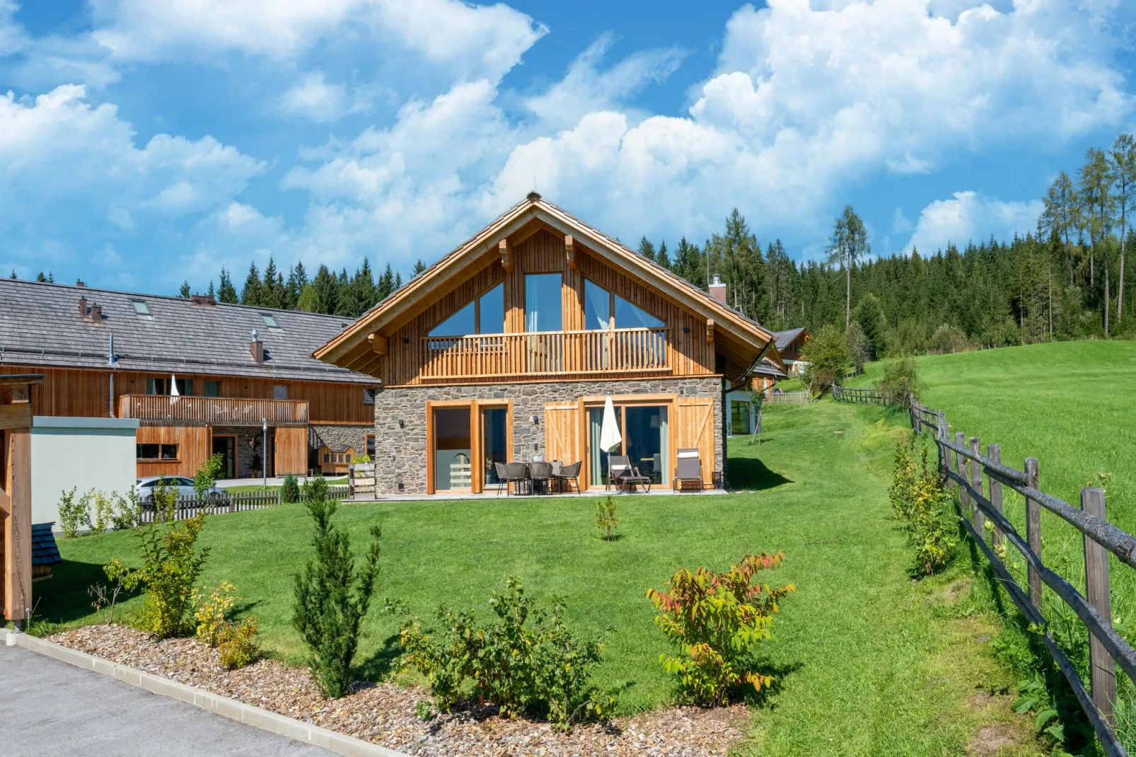 Wellness "Hansei im Tal" - Buitenkant zomer