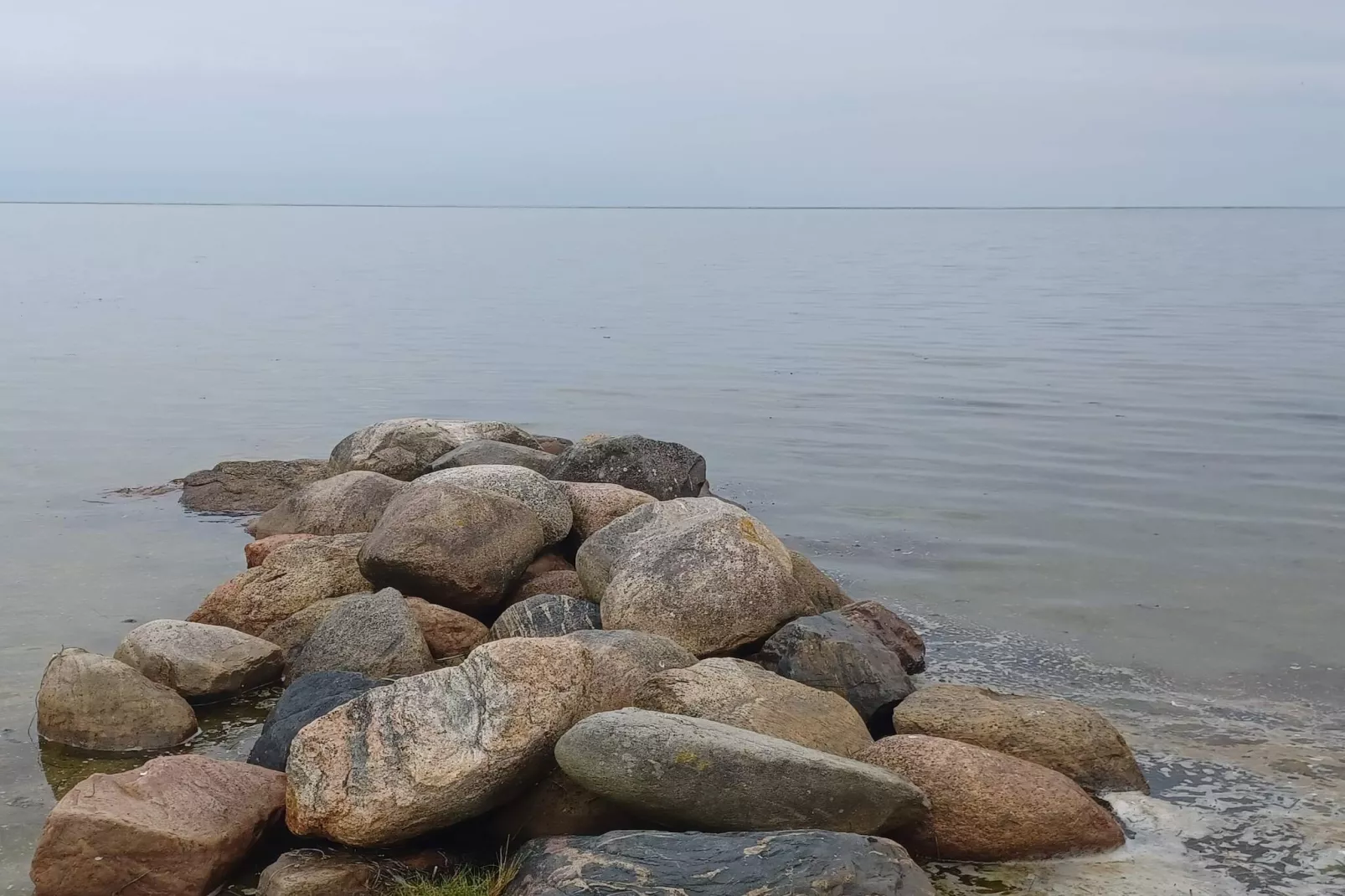 Ruim toevluchtsoord met whirlpool -- By Traum Ferienwohnungen-Waterzicht
