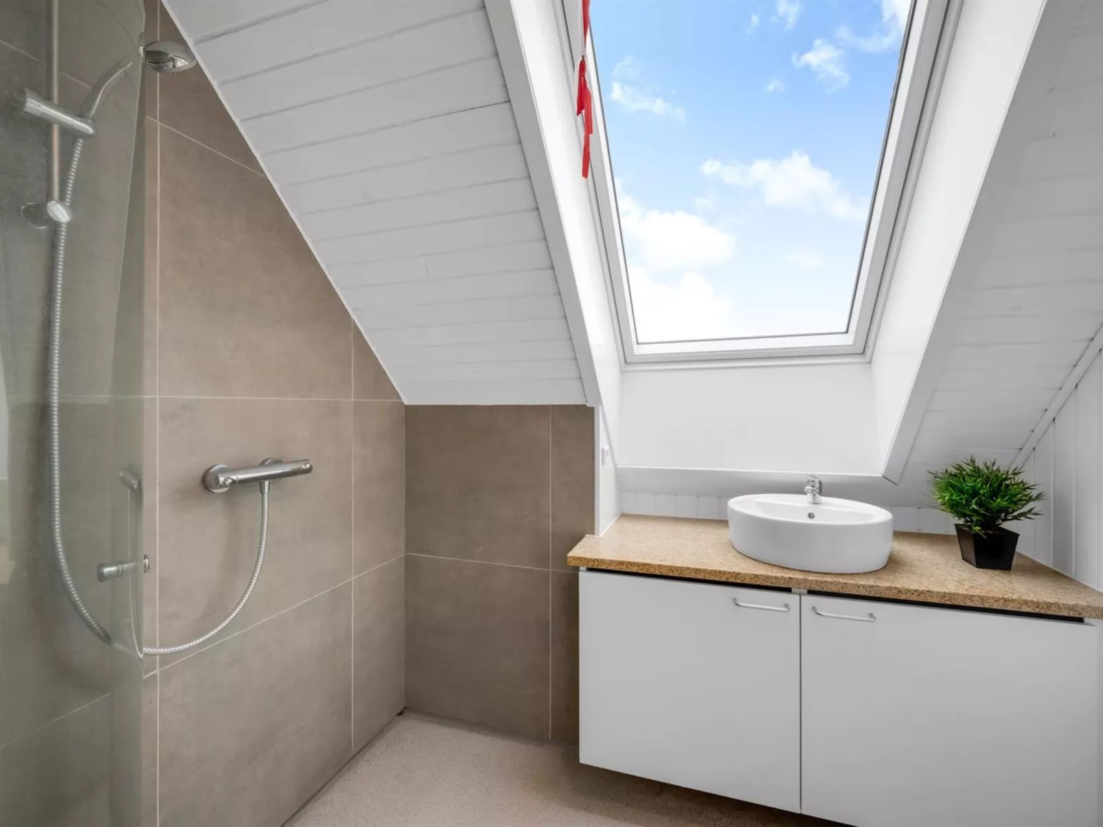 "Vangel" - 500m from the sea-Binnen