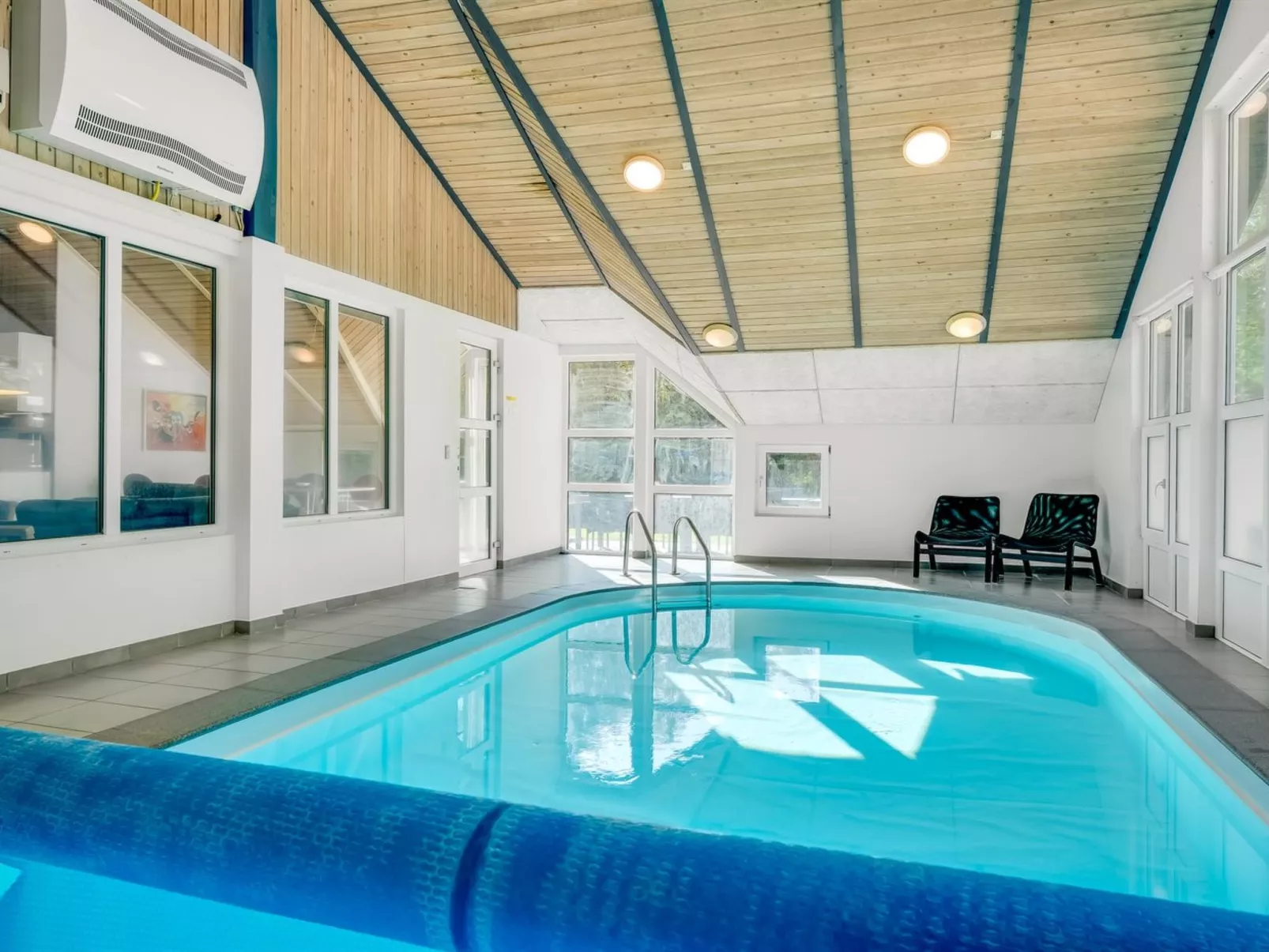 "Eisa" - 300m to the fjord-Buiten