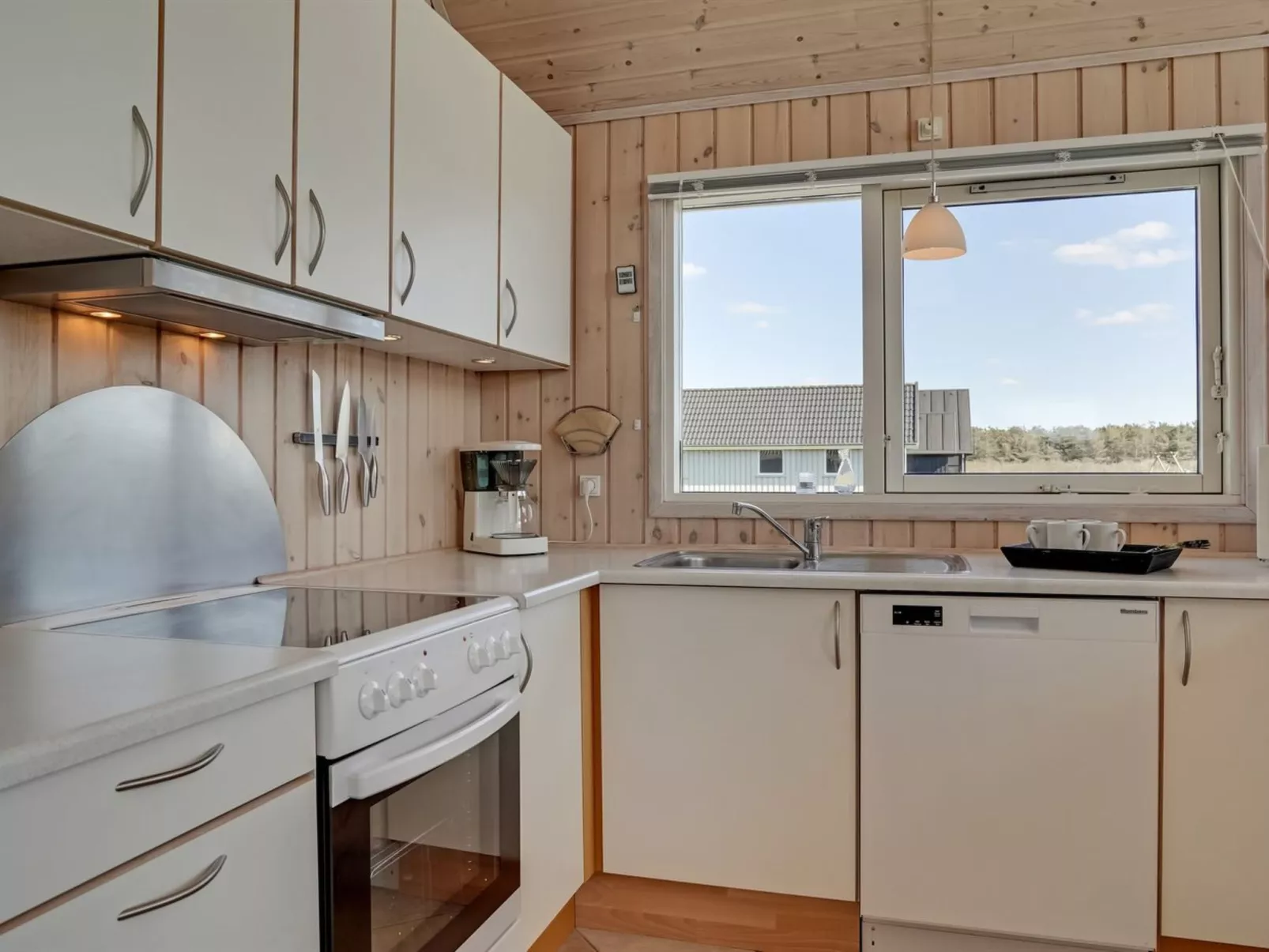 "Hedy" - 150m from the sea-Binnen