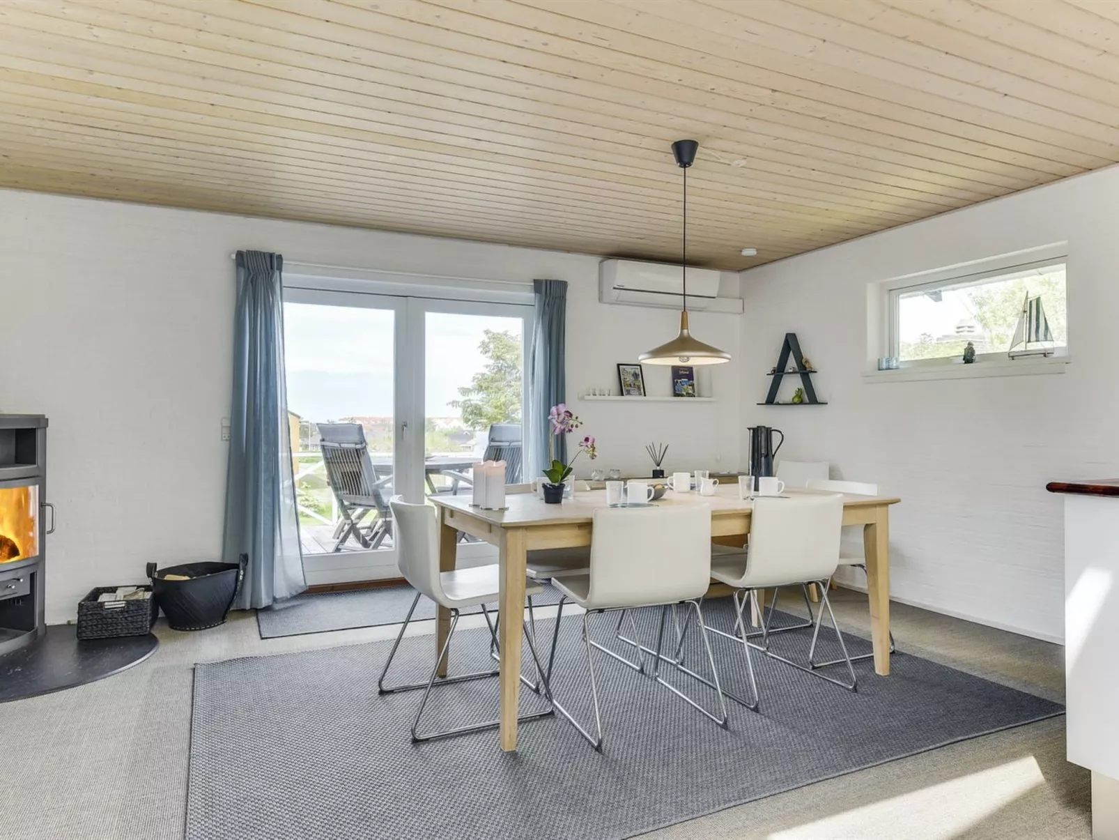 "Bedri" - 800m from the sea-Binnen