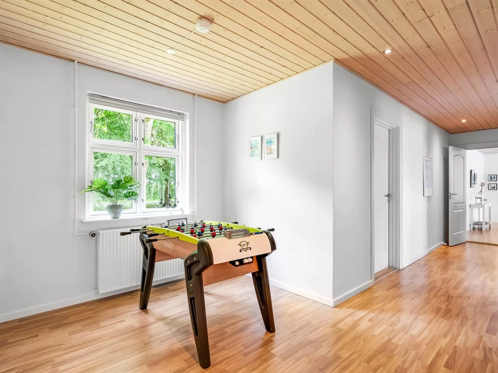 "Eini" - 4.5km from the sea-Binnen