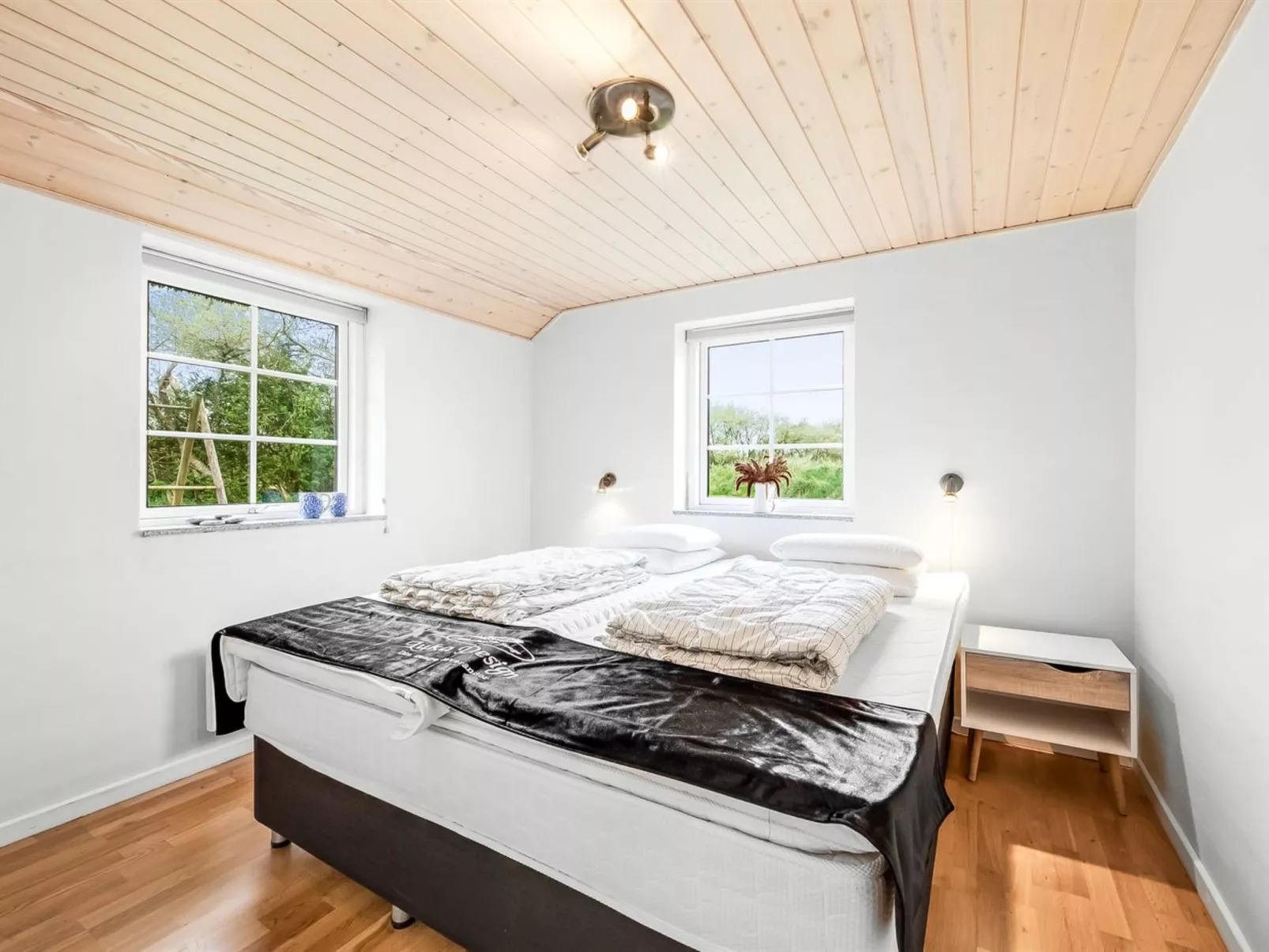 "Benthe" -  from the sea-Binnen