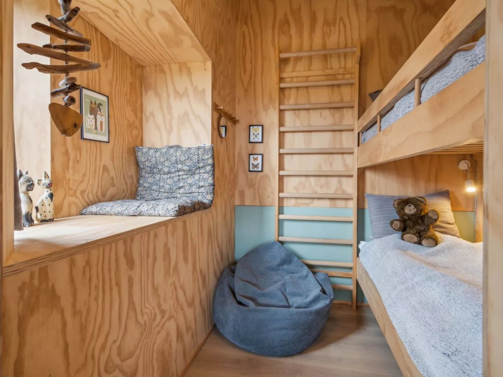 "Eila" - 400m from the sea-Binnen