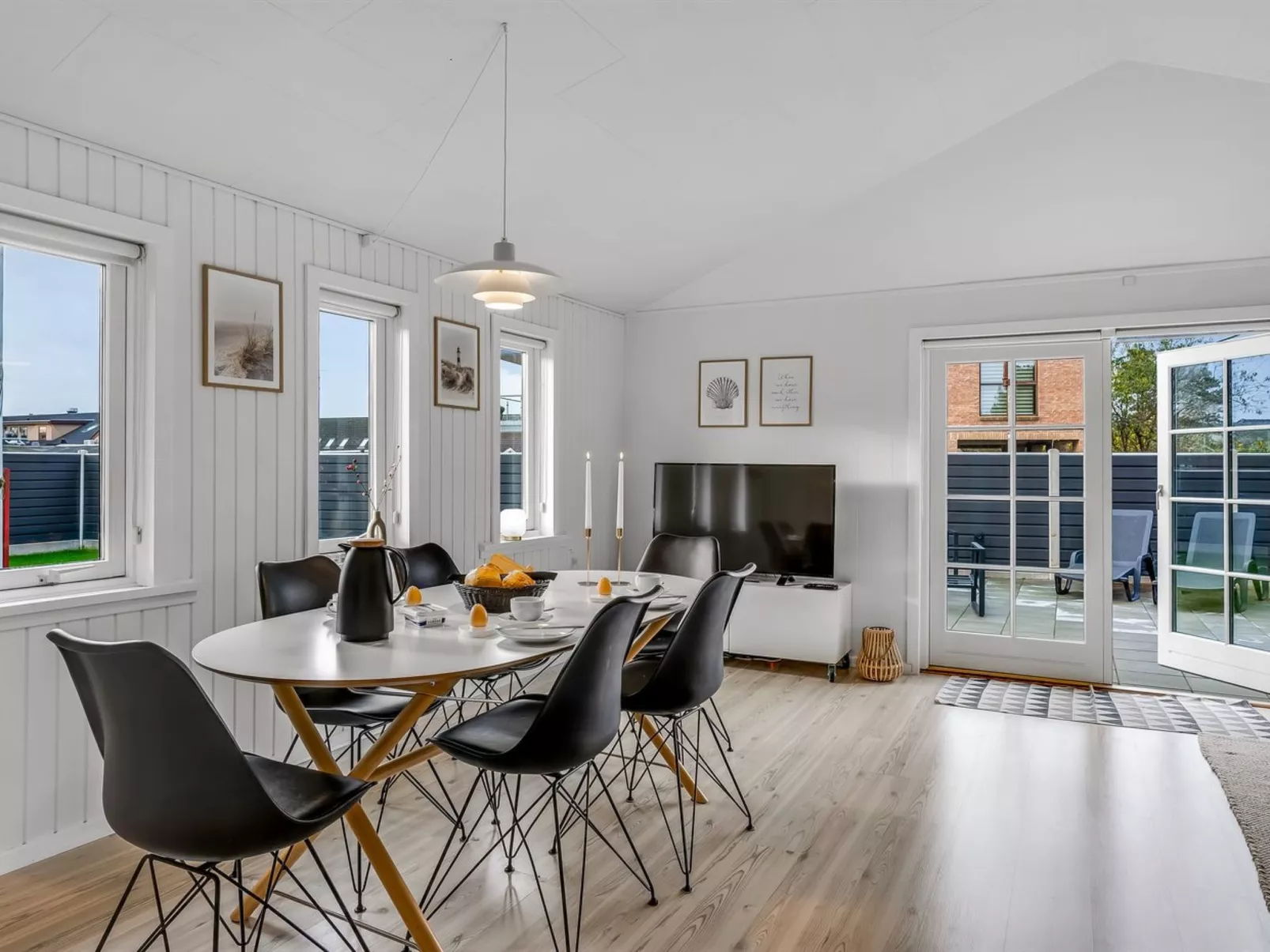 "Aila" - 1.4km from the sea-Binnen