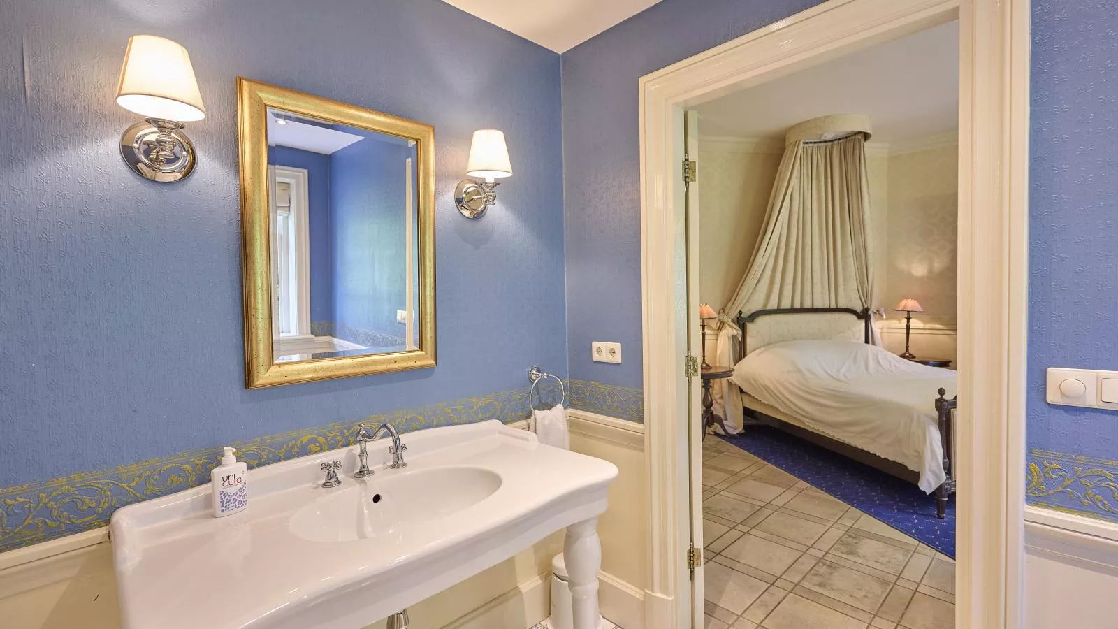 Erve Het Klaashuis-Badkamer