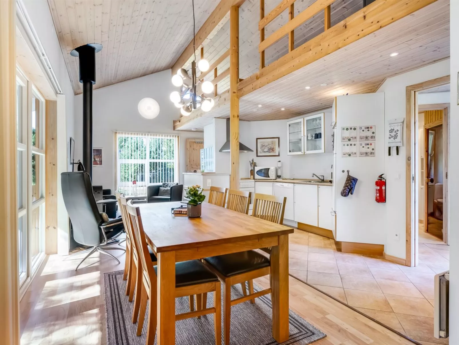 "Angantir" - 4.8km from the sea-Binnen