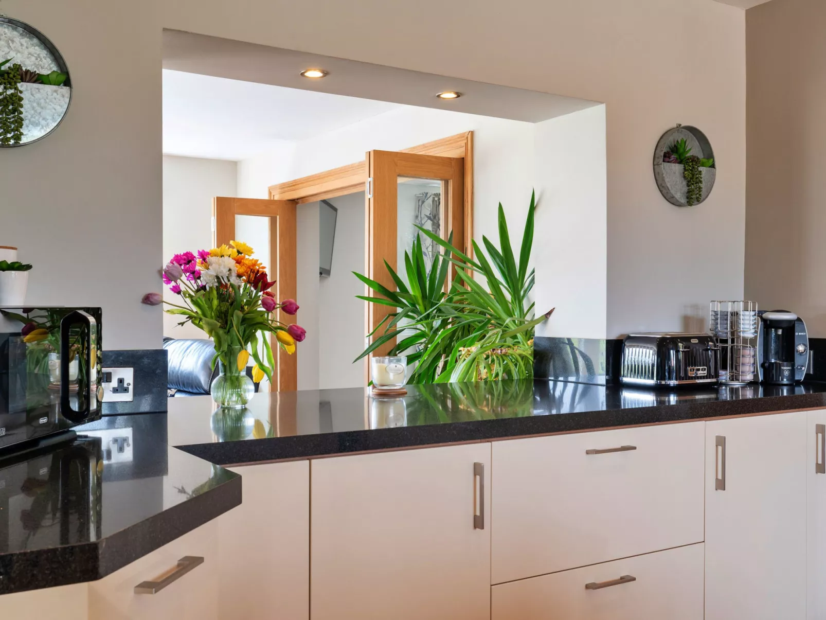 Stone Bow Farmhouse-Binnen