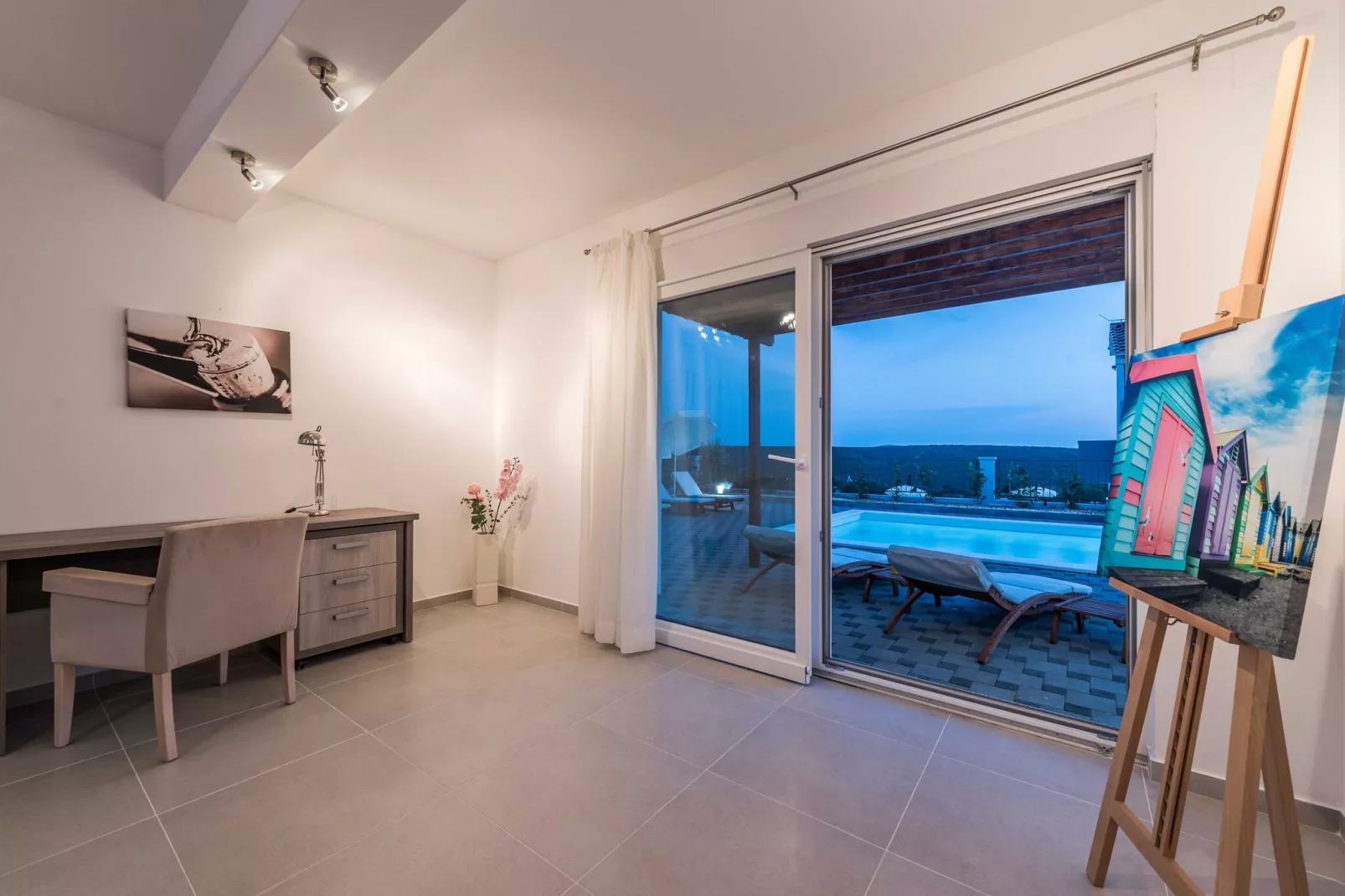 Luxury Escape with Swimming Pool & Modern Design - Deluxe Four Bedroom Villa with Sea View and Private Pool (Villa 5)-Binnen