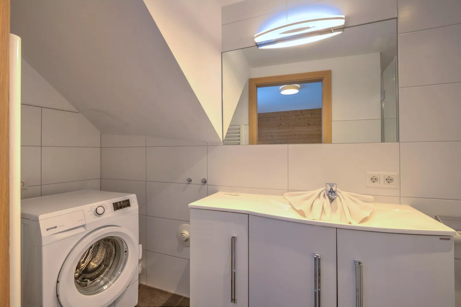 Brunner Apartment Top 6-Badkamer