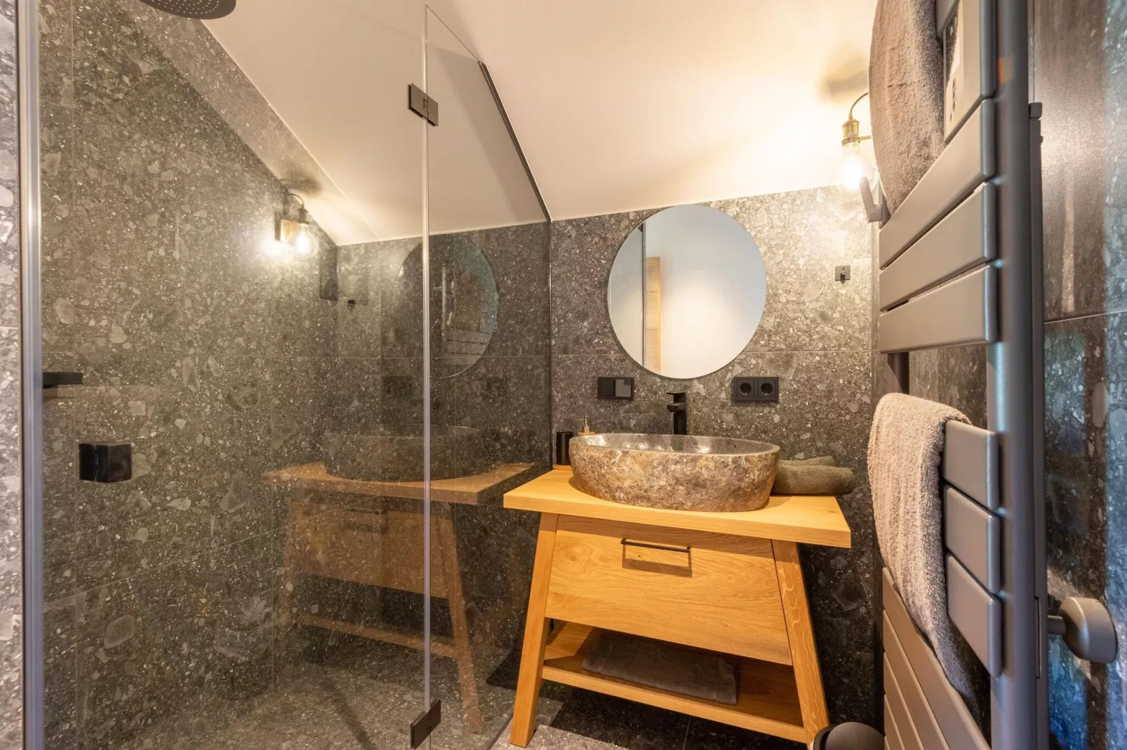 Wellness "Voitl im Dorf" - Badkamer