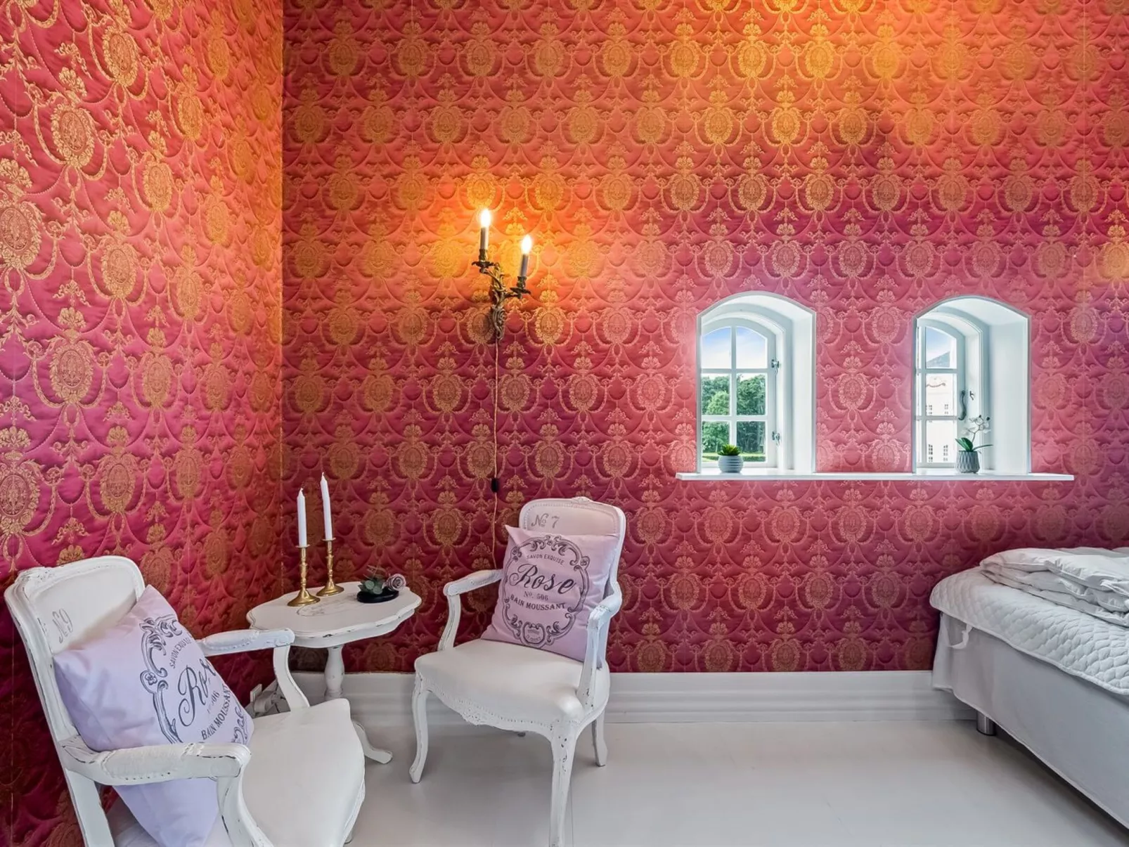 "Edine" - 4.5km from the sea-Binnen