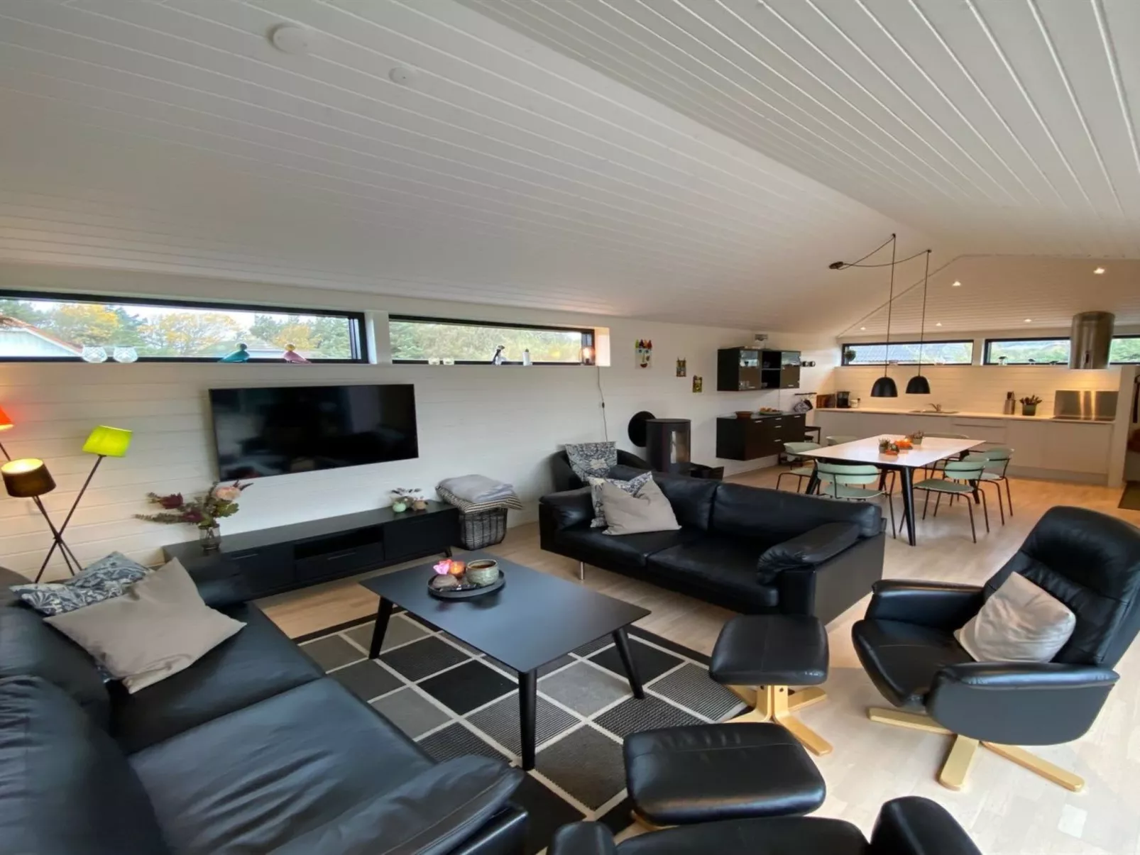 "Claus" - 500m from the sea-Binnen