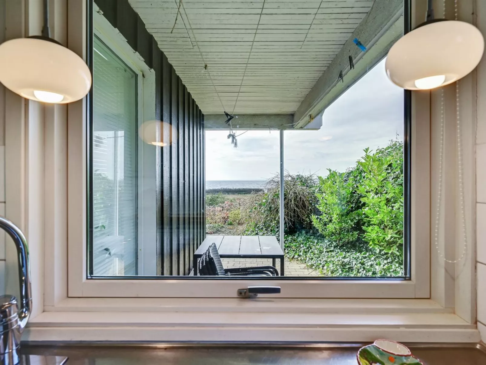 "Annalia" - 50m from the sea-Binnen