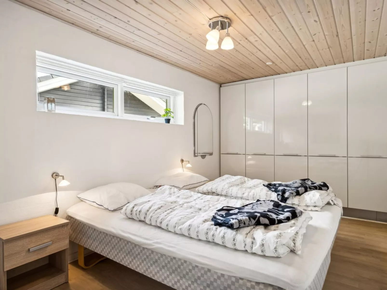 "Thorward" - 100m from the sea-Binnen