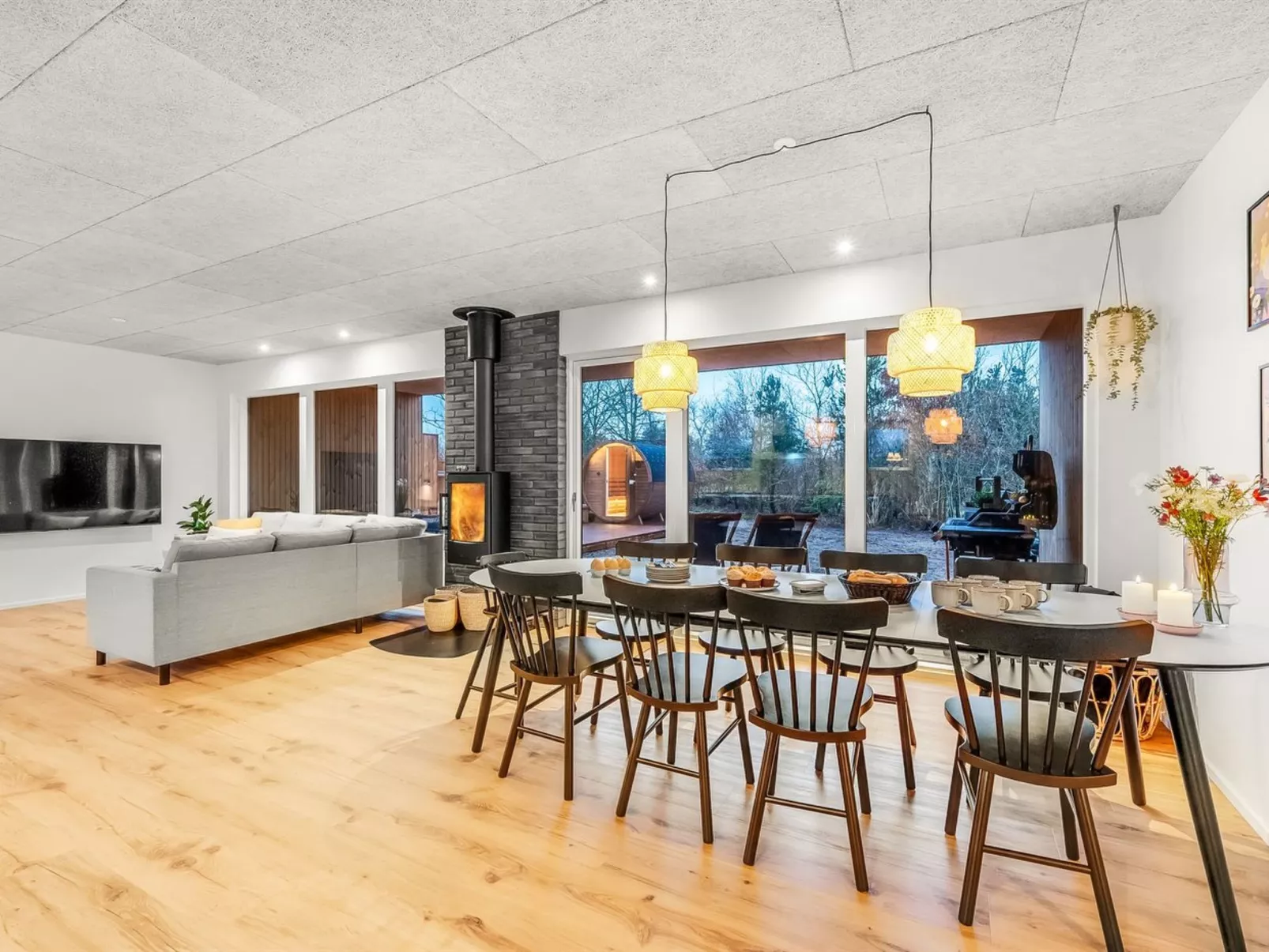 "Liutulf" - 350m to the fjord-Binnen