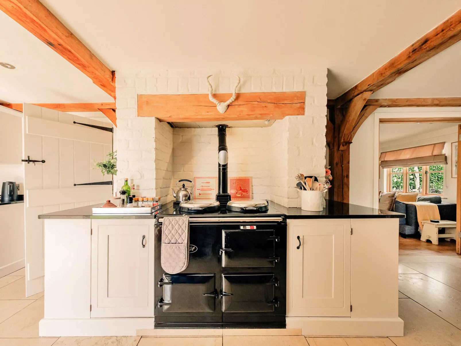 Windfall Cottage-Binnen