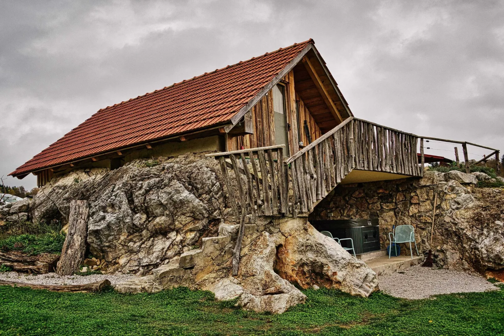 Visnja Gora Meadow Hideaway with Terrace - One Bedroom Cottage with Terrace (owner Hiška na skalci)-Buitenlucht