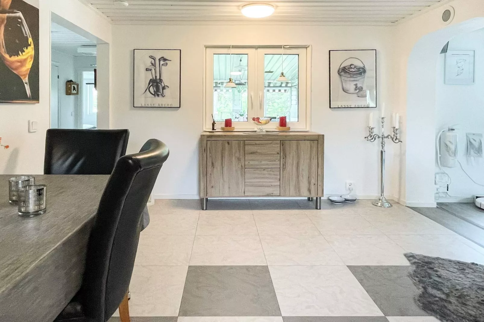 Villa in de archipel met zwembad en terras-Binnen