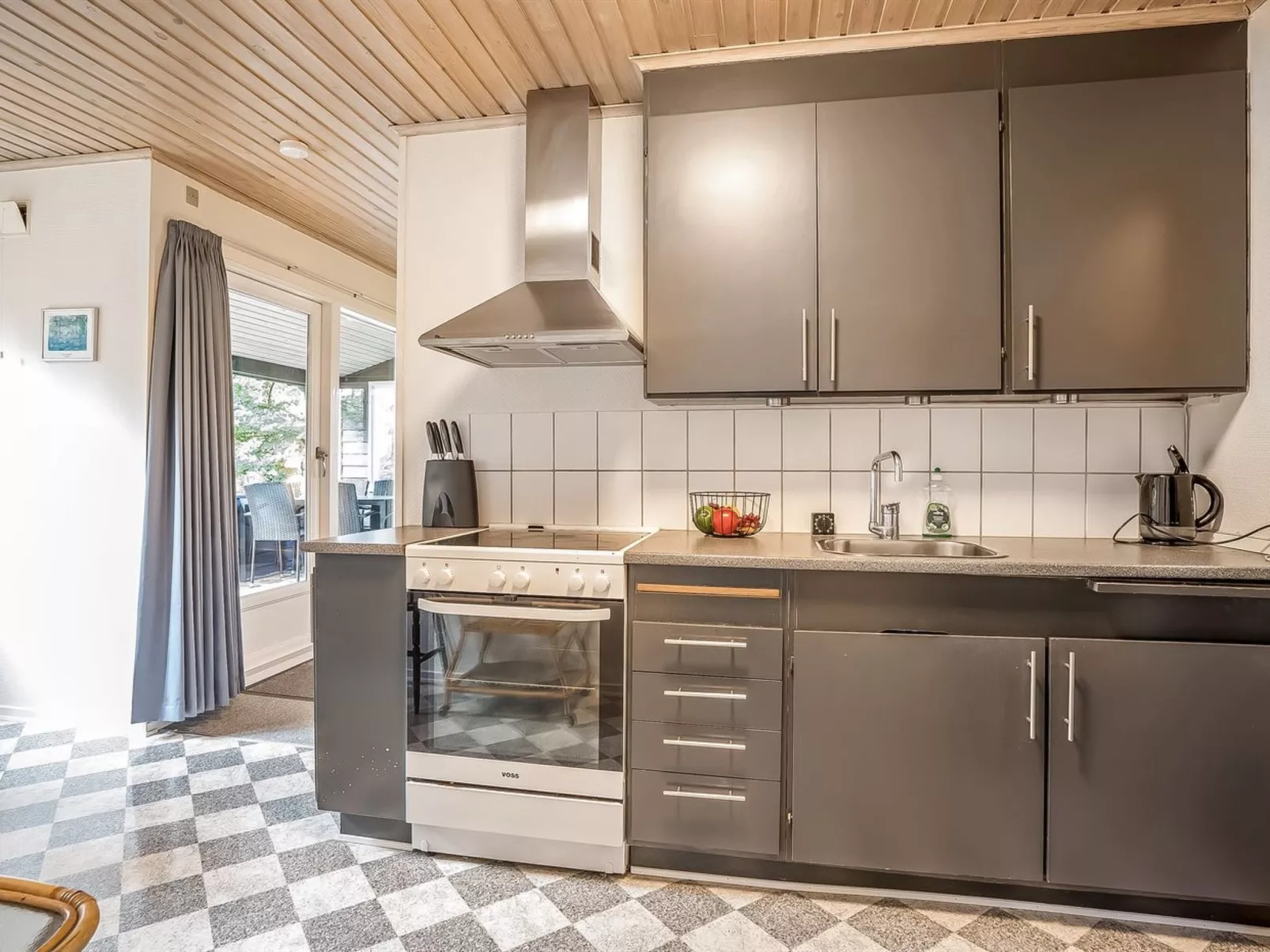 "Lökea" - 800m from the sea-Binnen