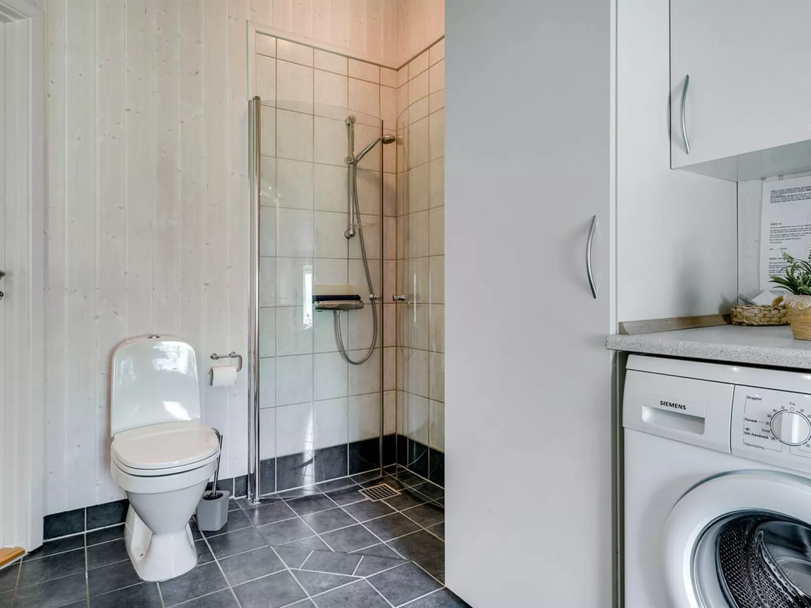 "Gustava" - 700m from the sea-Binnen