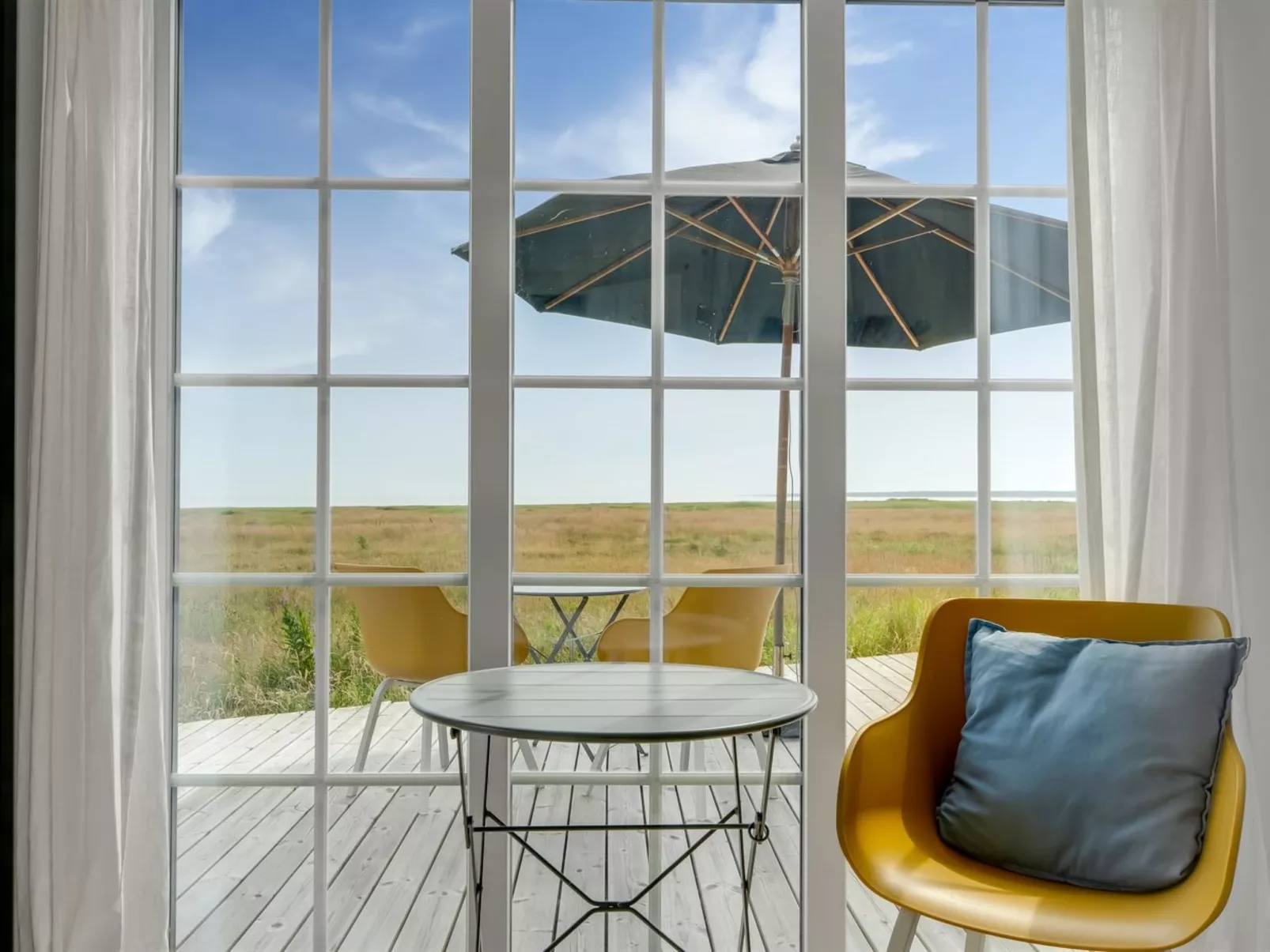 "Farman" - 150m from the sea-Binnen