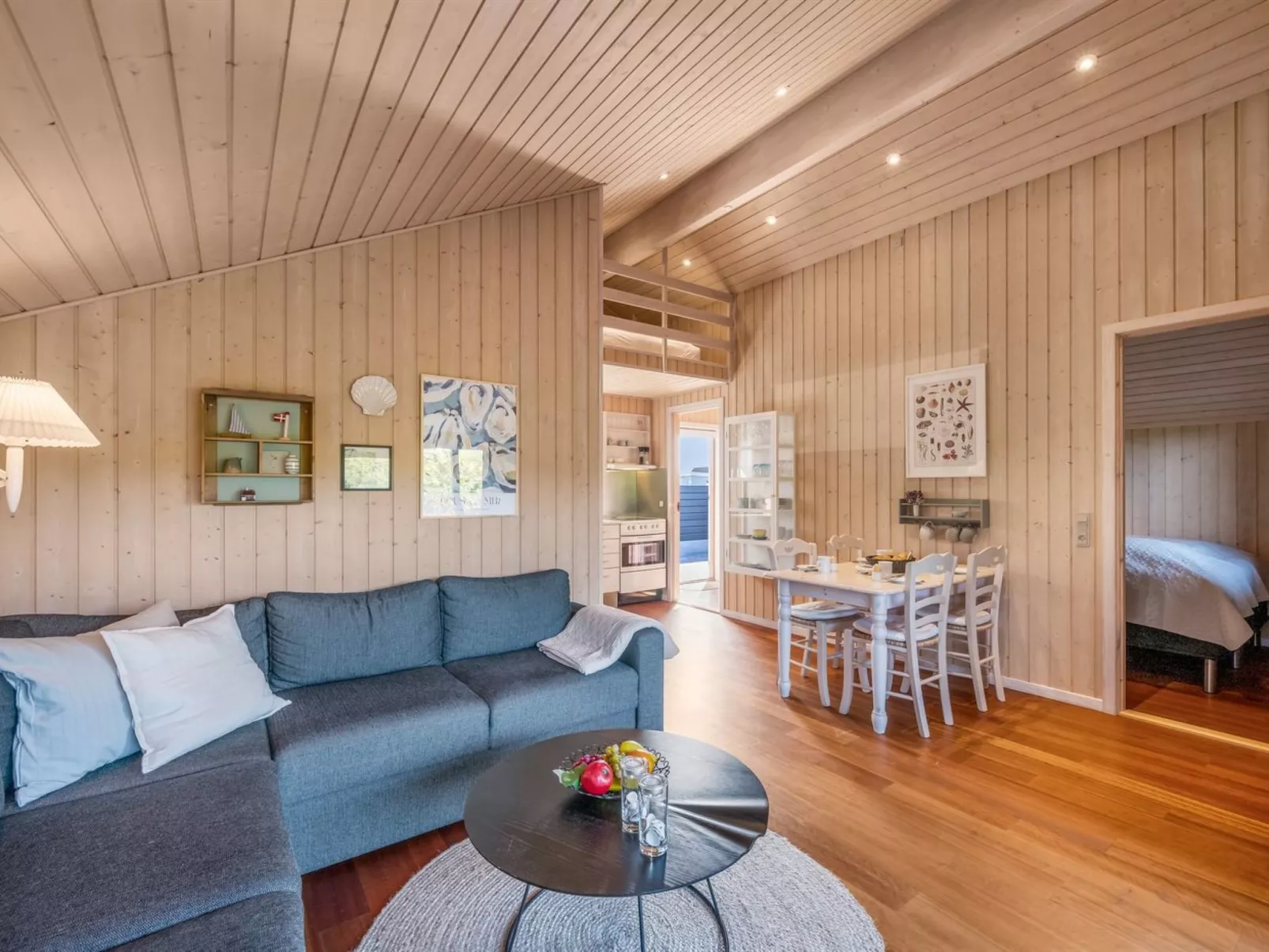 "Georg" - 200m from the sea-Binnen