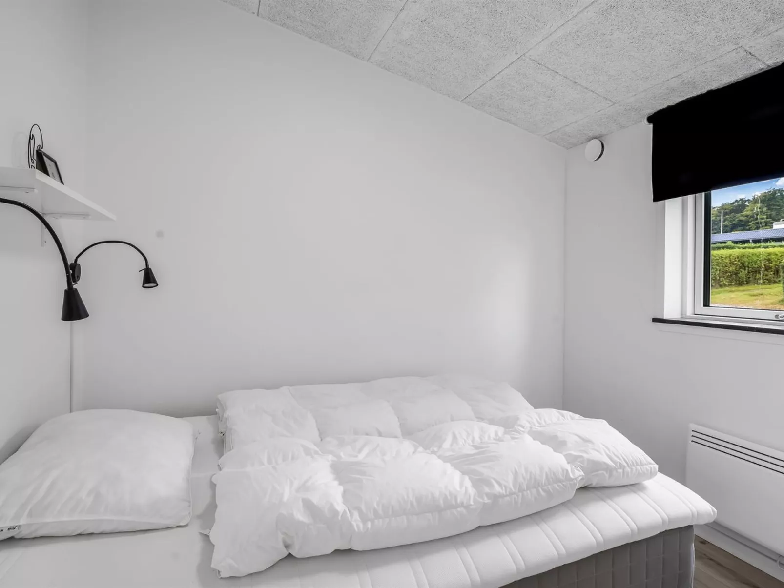 "Fin" - 150m from the sea-Binnen