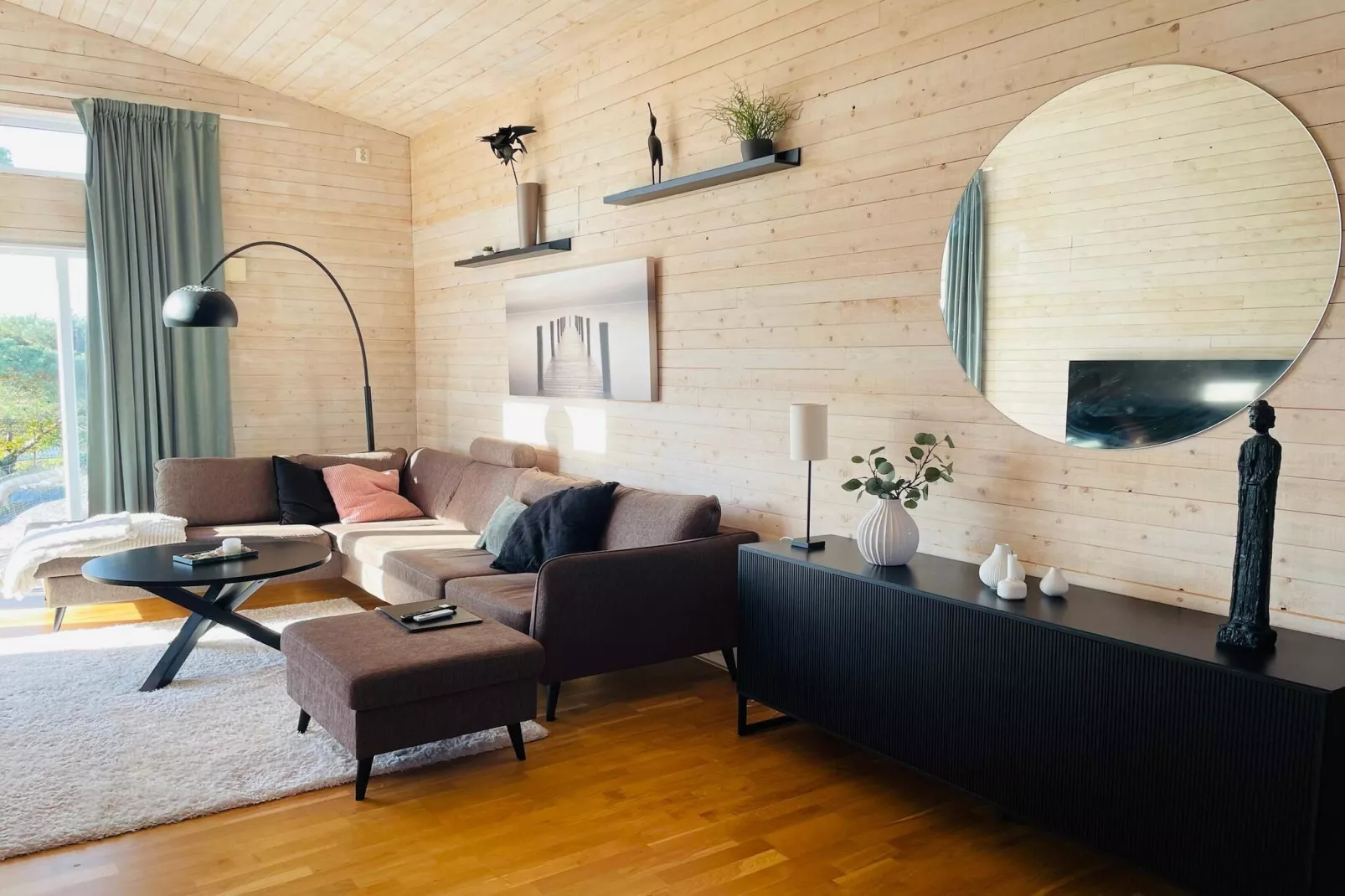 Kustwoning in Sandvik met zwembad-Binnen