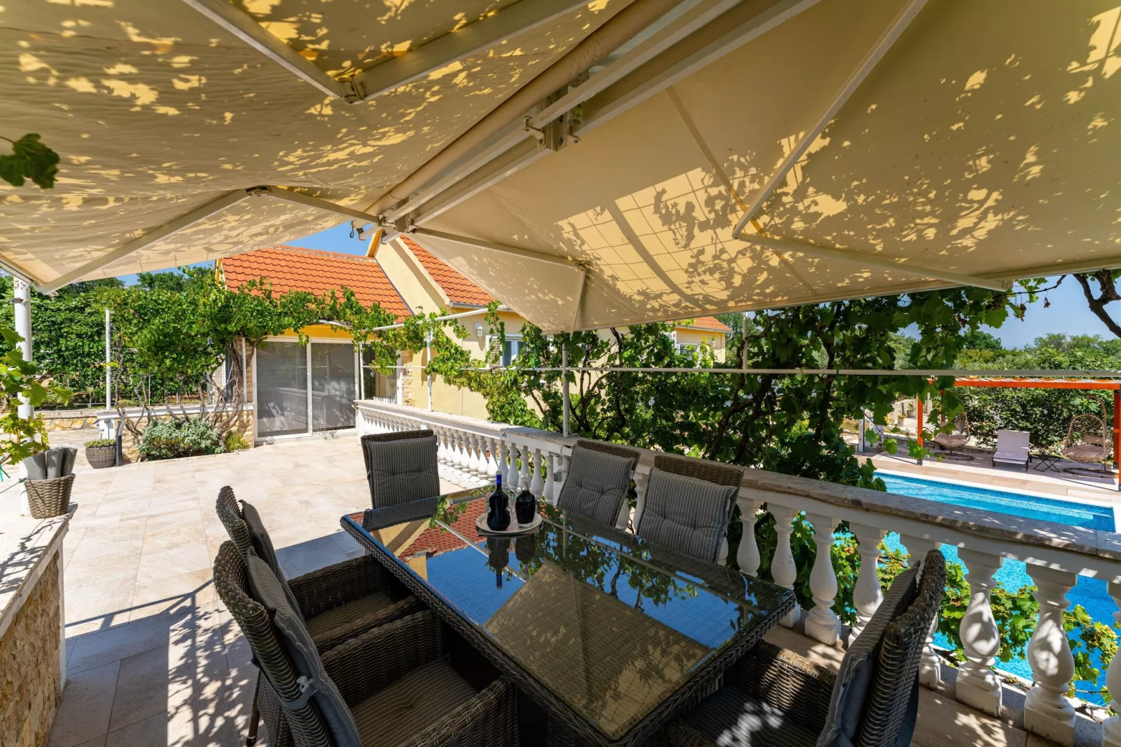 Villa Sucic with private pool-Terrasbalkon