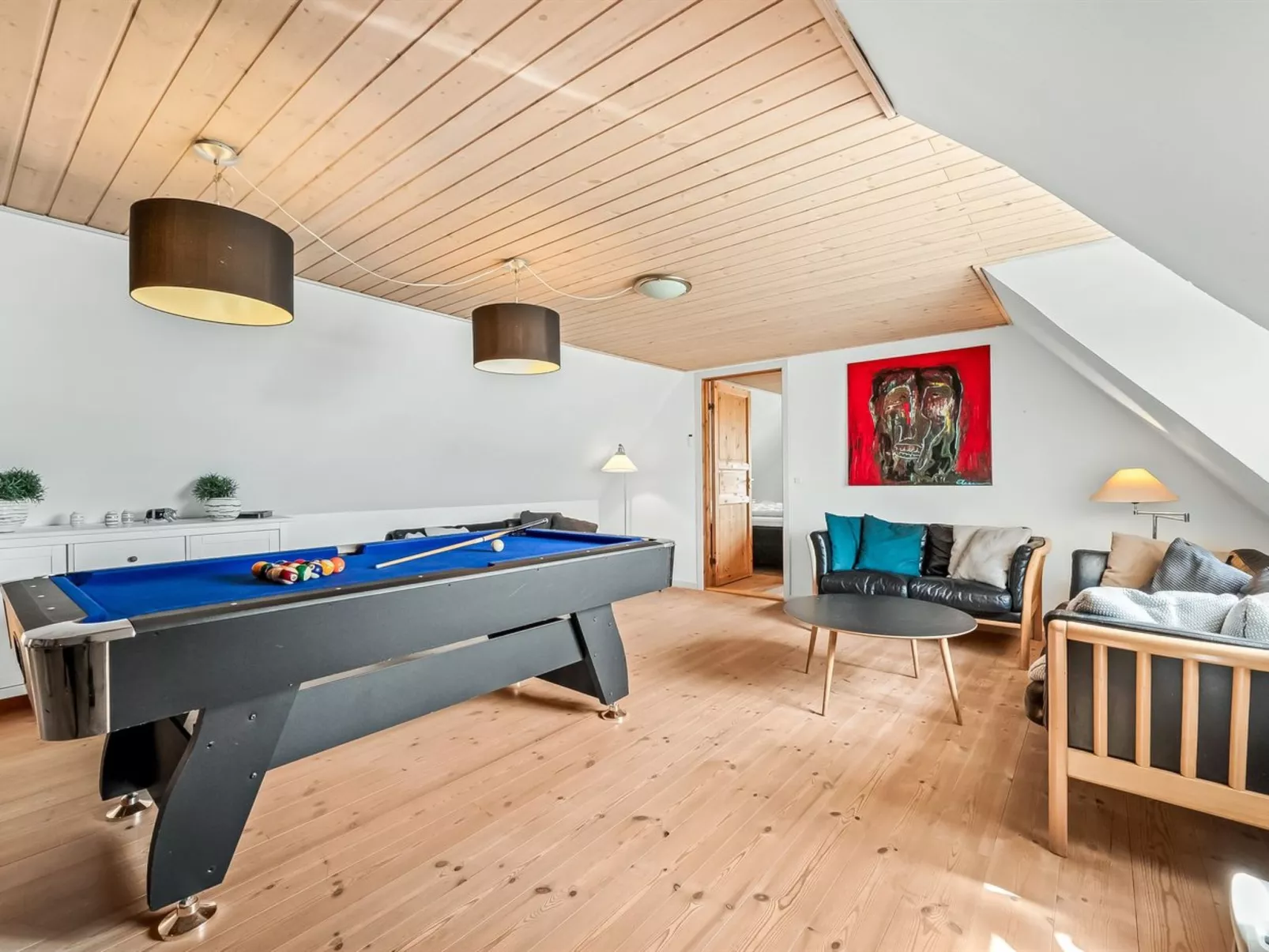 "Urte" -  from the sea-Binnen