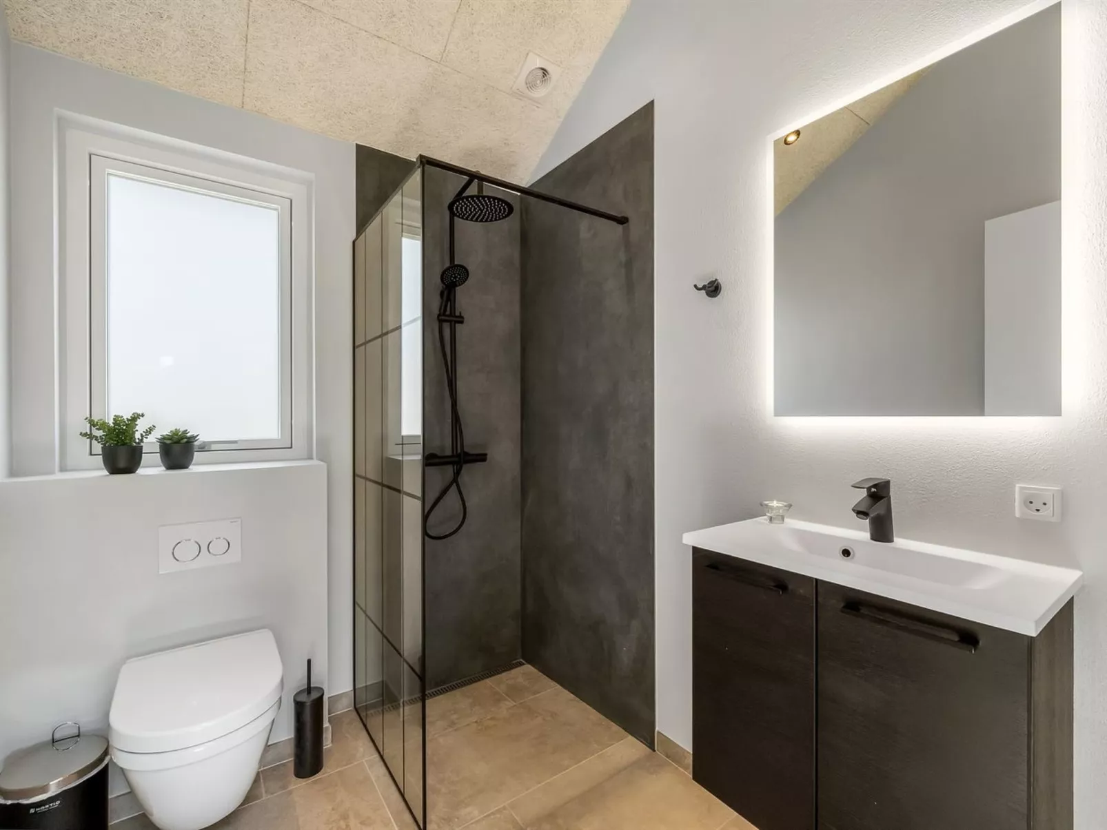 "Måns" - 500m to the fjord-Binnen