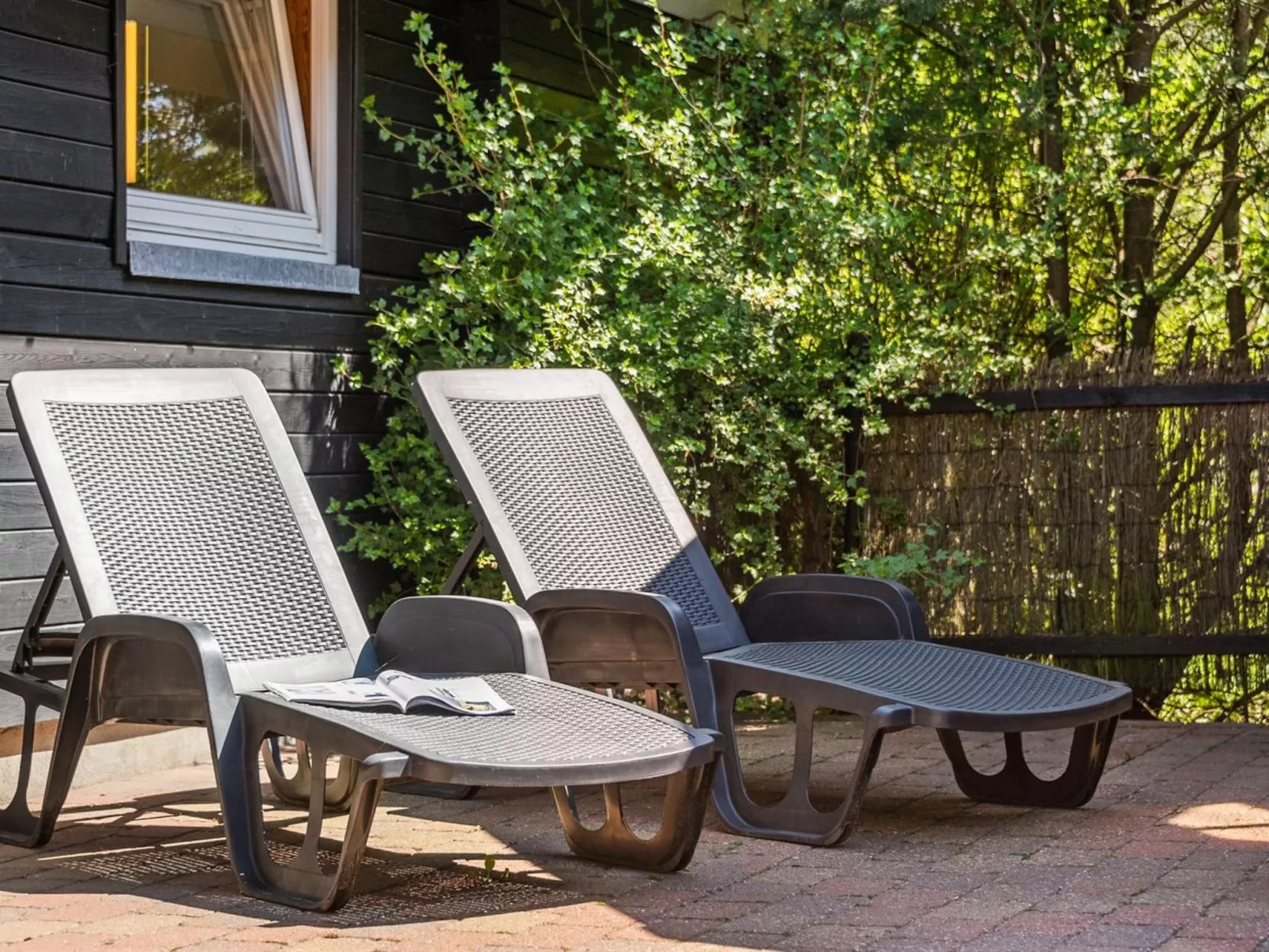 "Jorina" - 700m to the fjord-Buiten